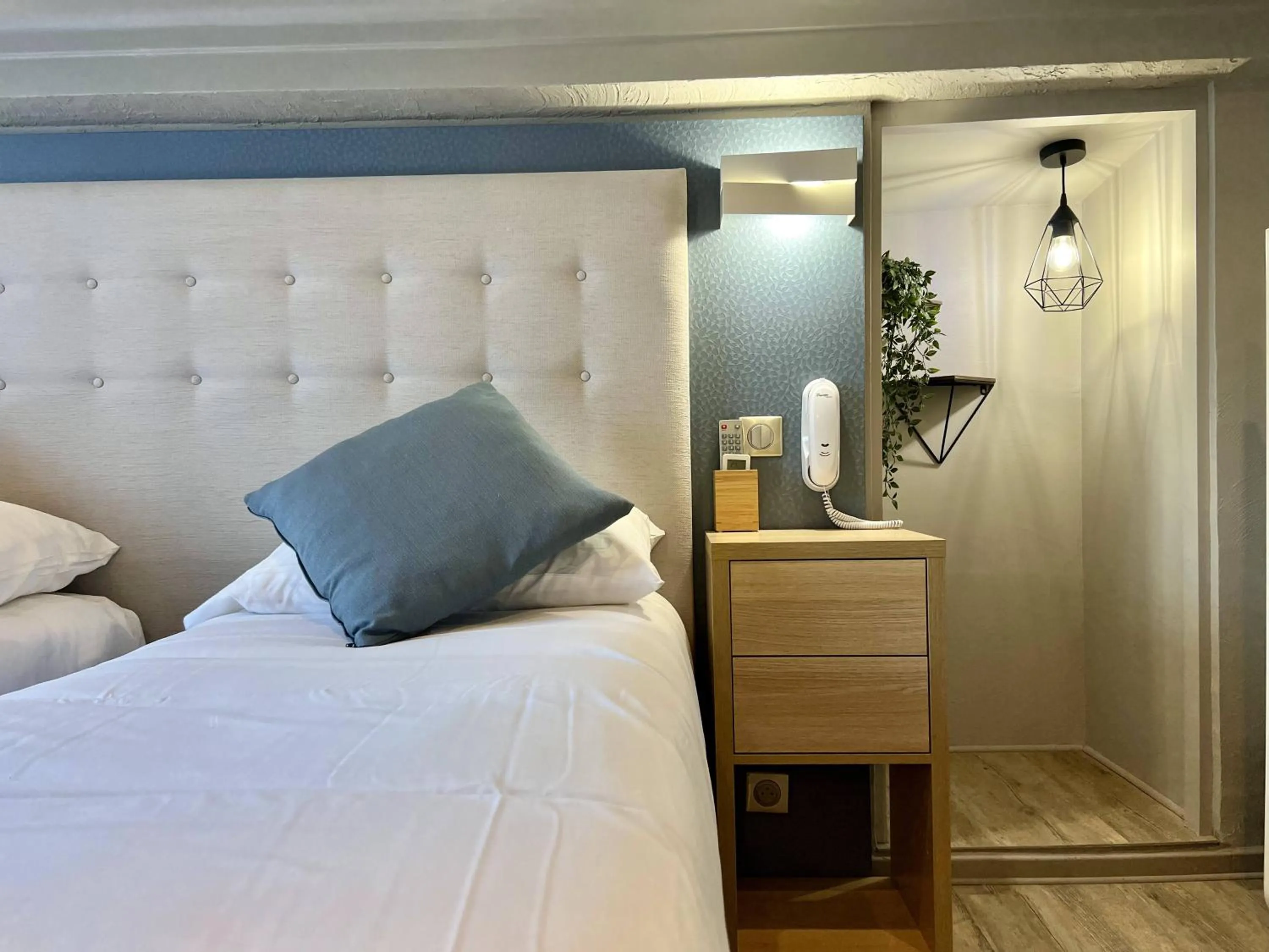 Bed in Hotel La Calanque