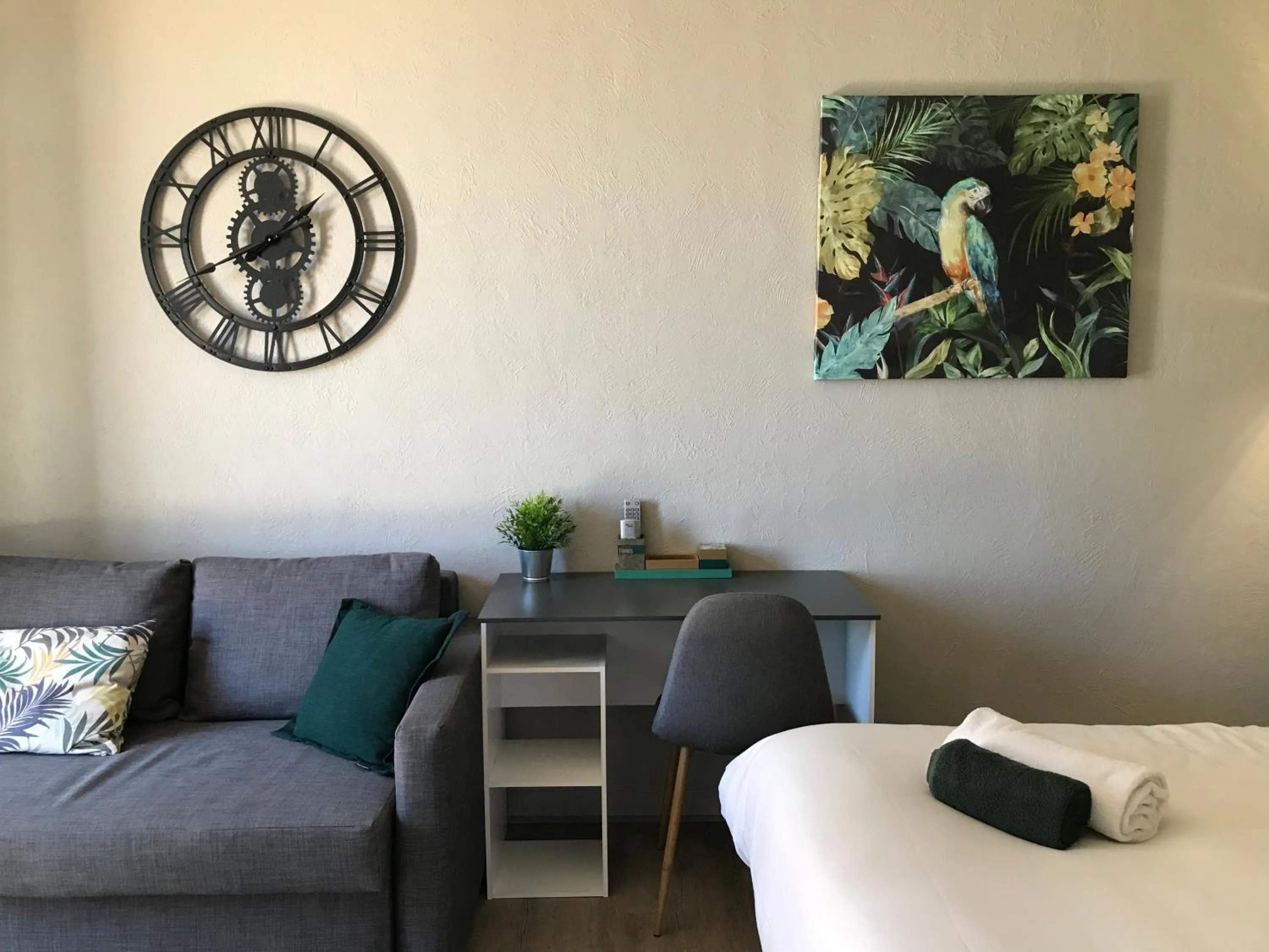 Bedroom, Bed in Hotel La Calanque