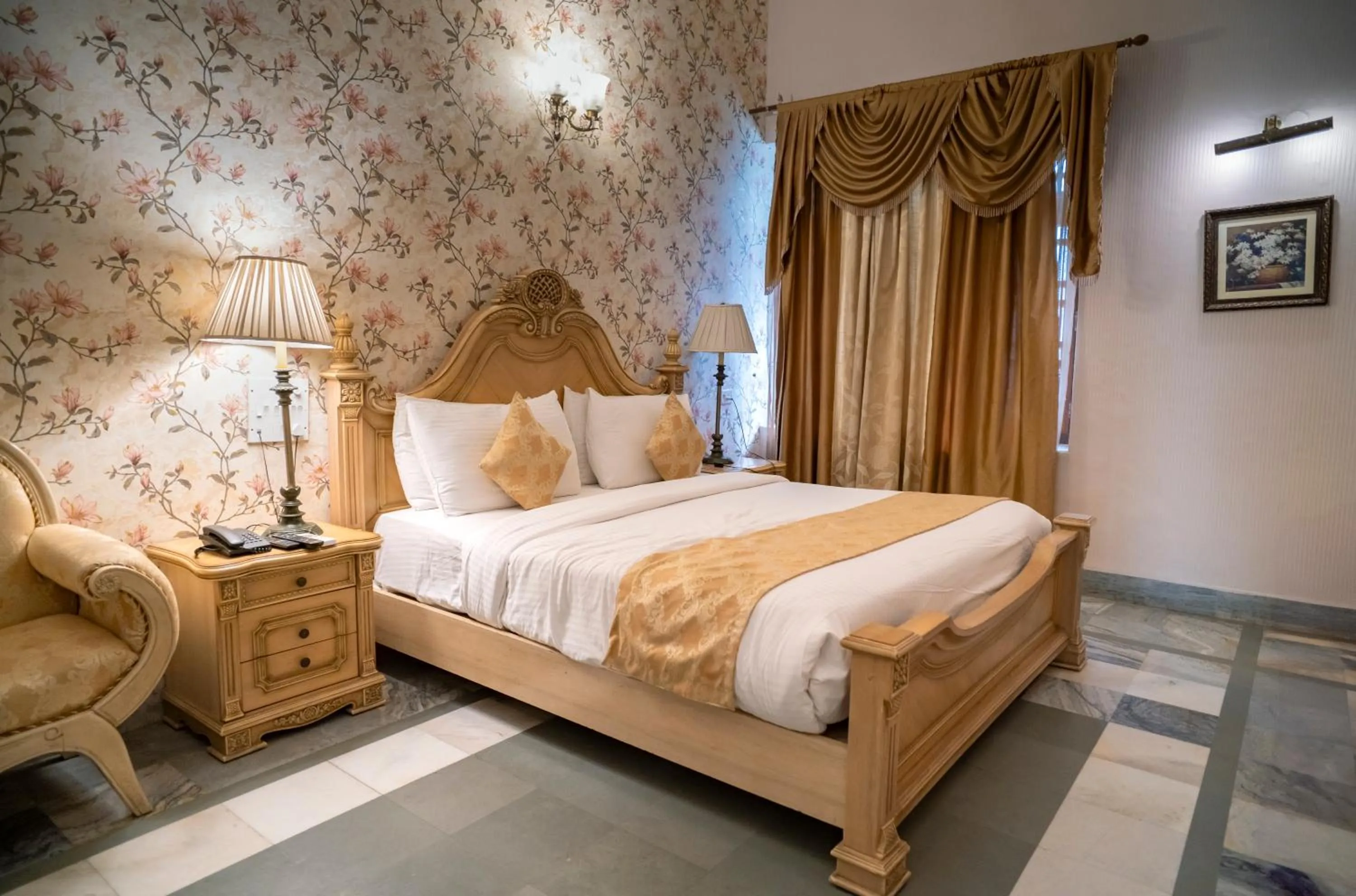 Bed in Hotel Merwara Estate- A Luxury Heritage Resort