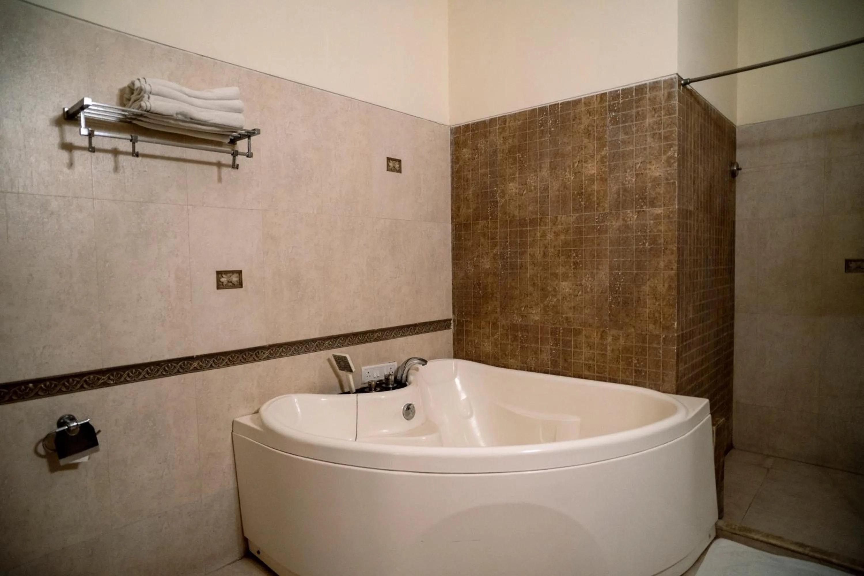 Bathroom in Hotel Merwara Estate- A Luxury Heritage Resort