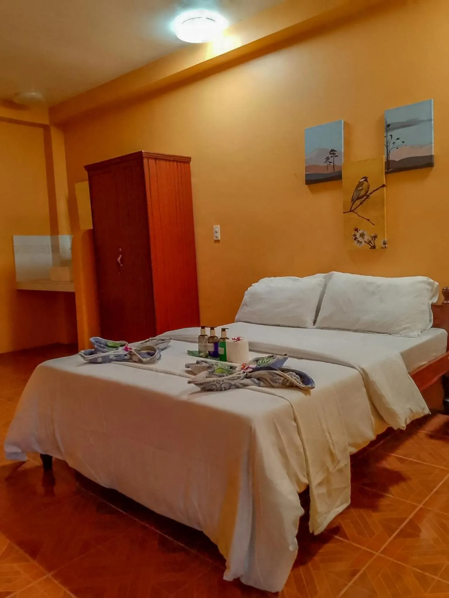 Photo of the whole room, Bed in Moonlight Resort