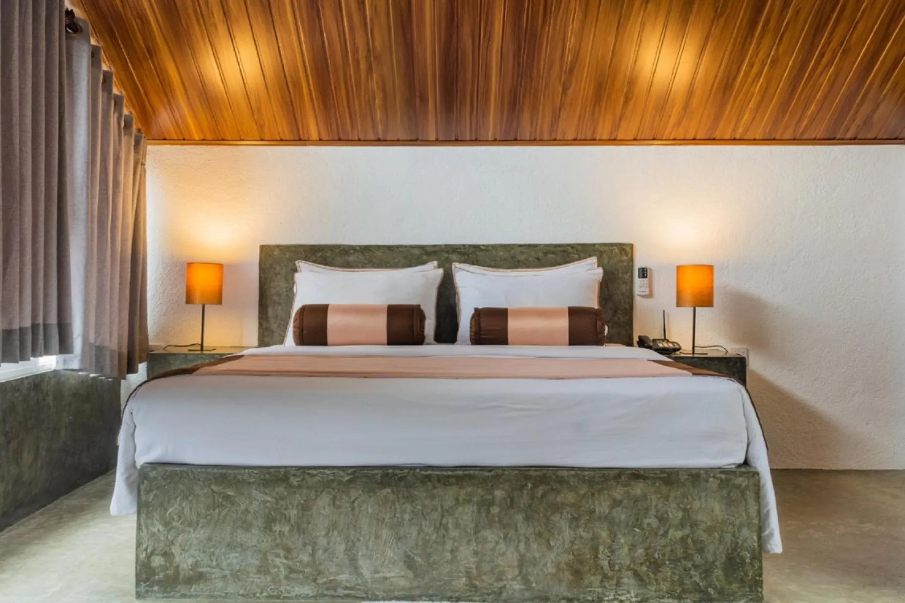 Bed in Kandy Victoria Eco Resort