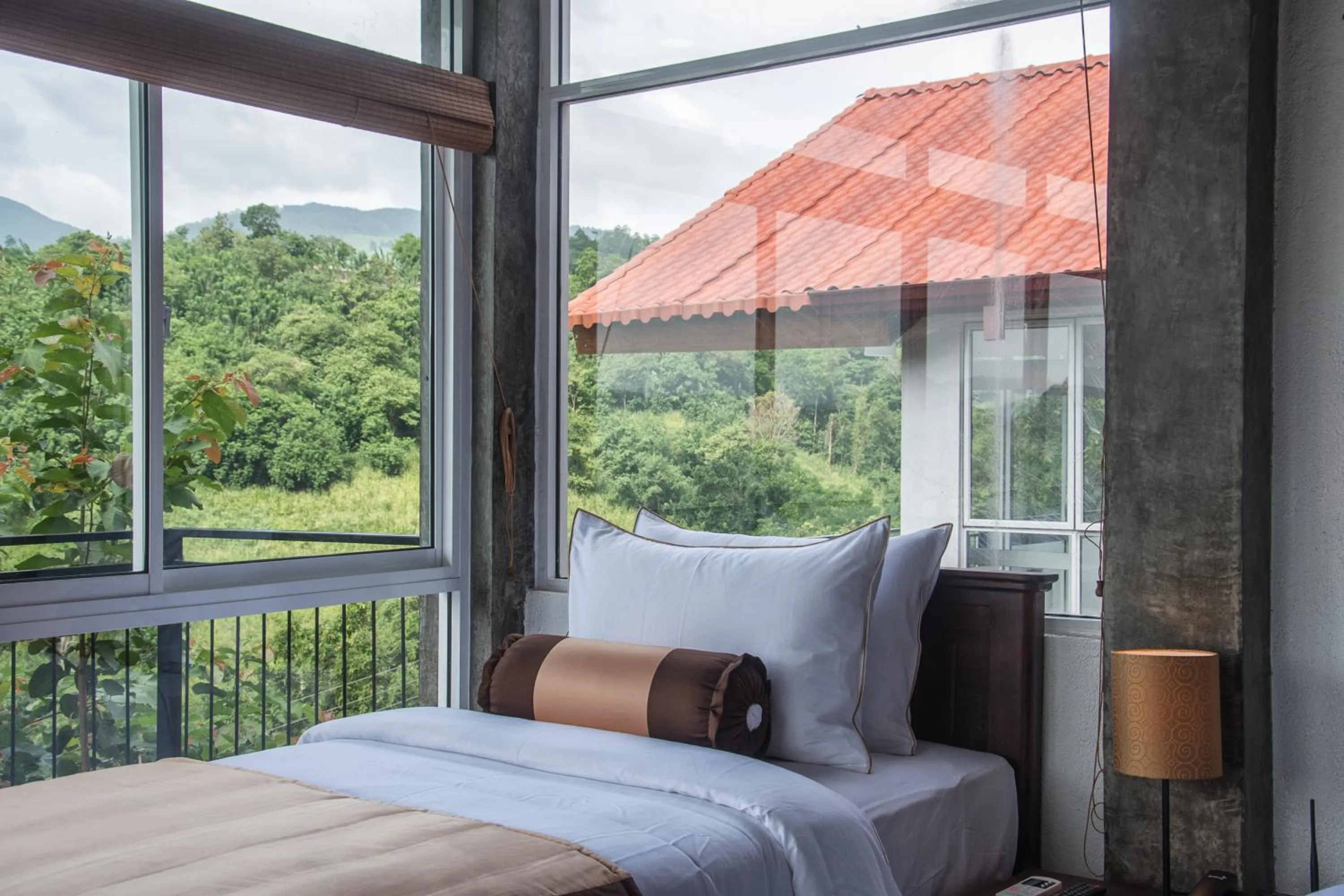 Bed in Kandy Victoria Eco Resort
