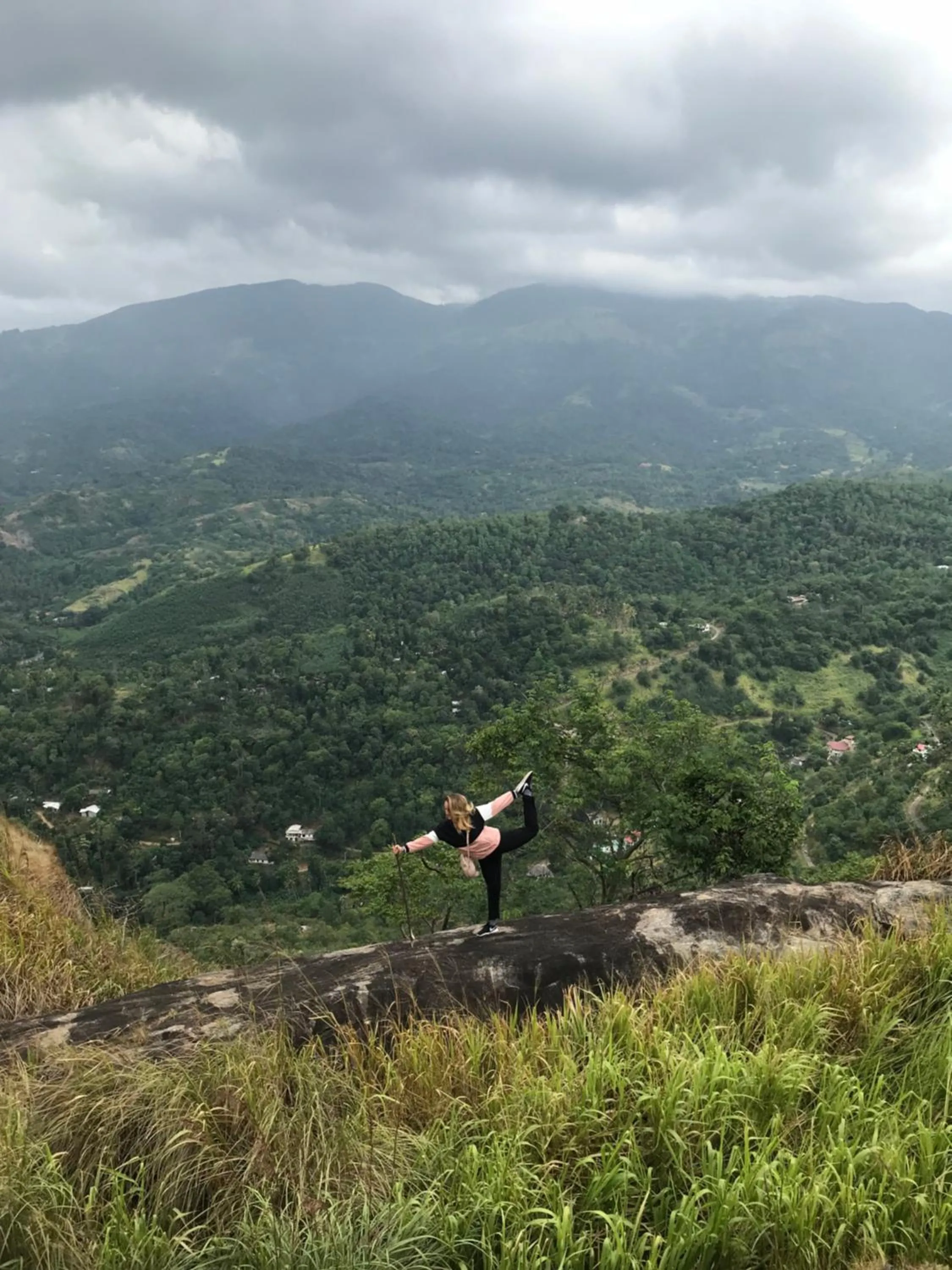 Hiking in Kandy Victoria Eco Resort