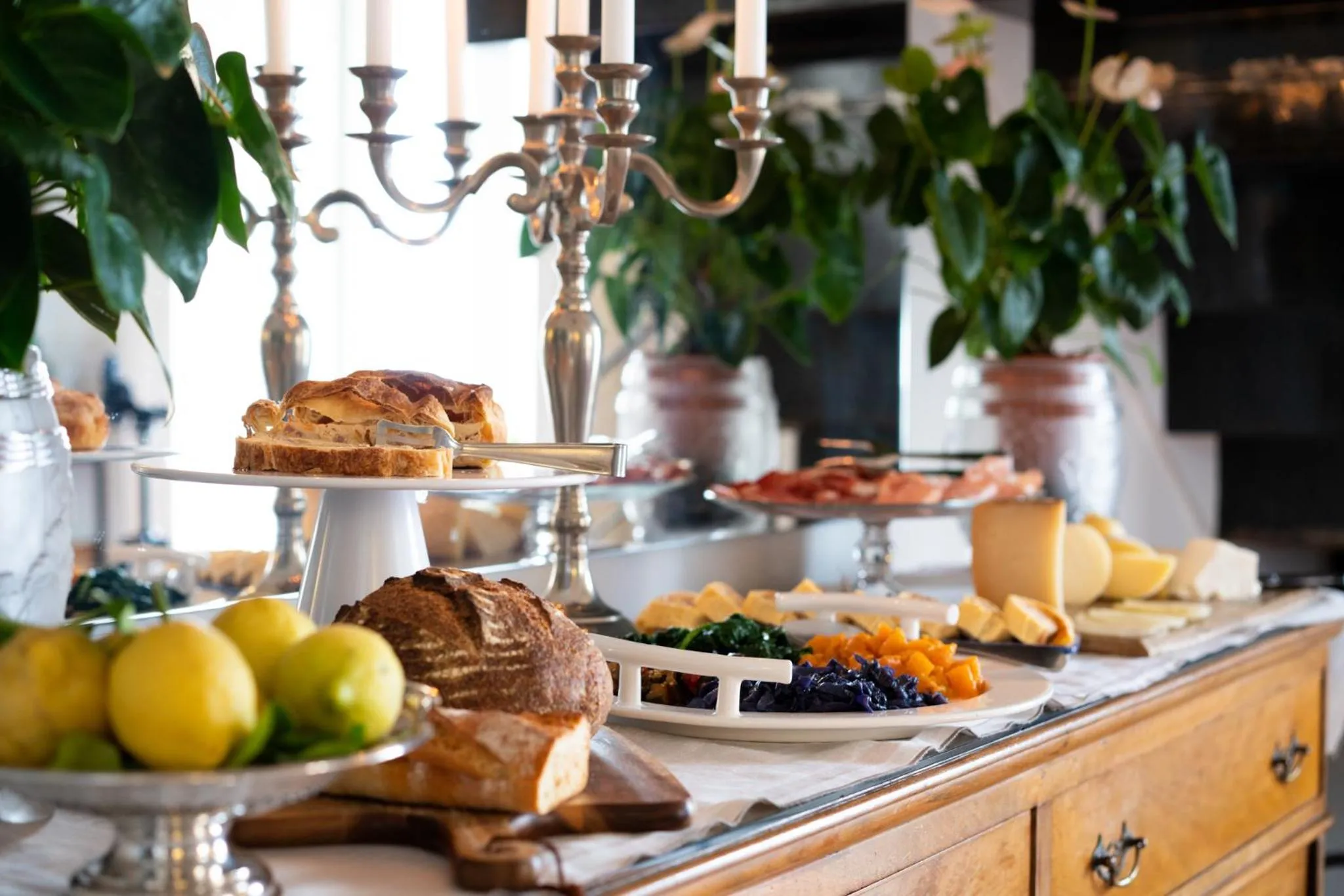 Buffet breakfast in Marina Piccola 73