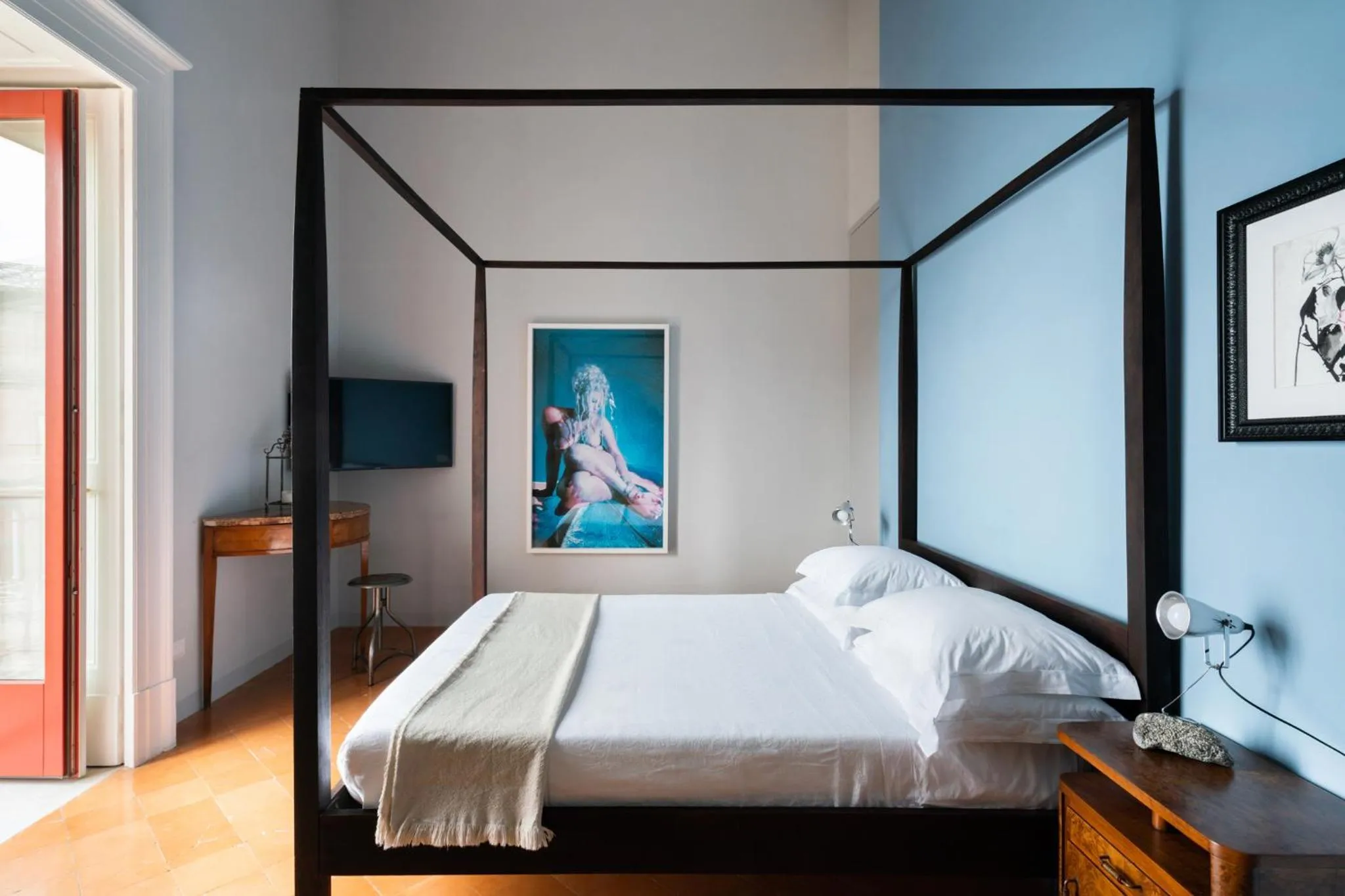 Photo of the whole room, Bed in Marina Piccola 73