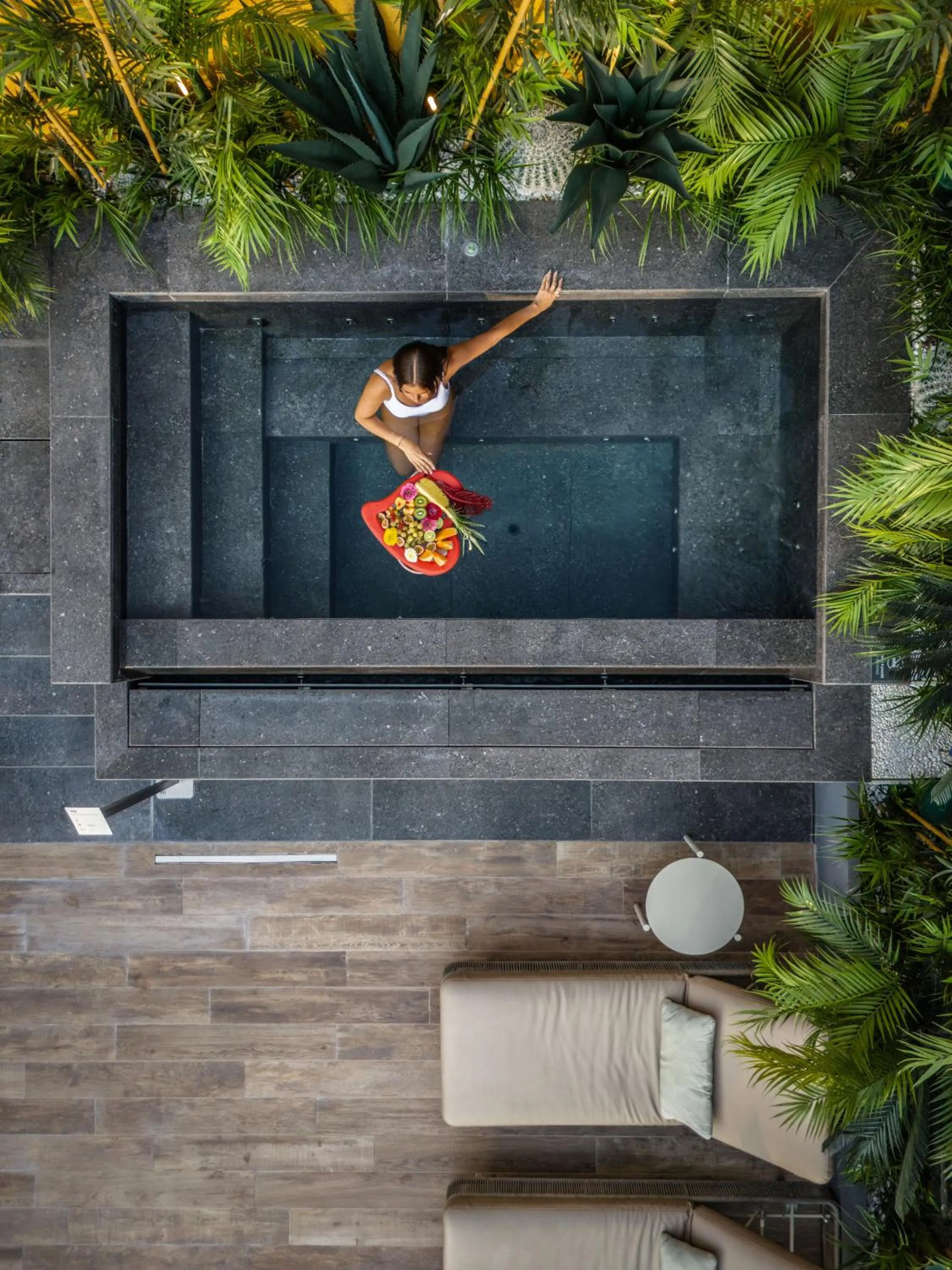 Swimming pool in Hi Hotels Trento - Wellness & Spa Adults Only