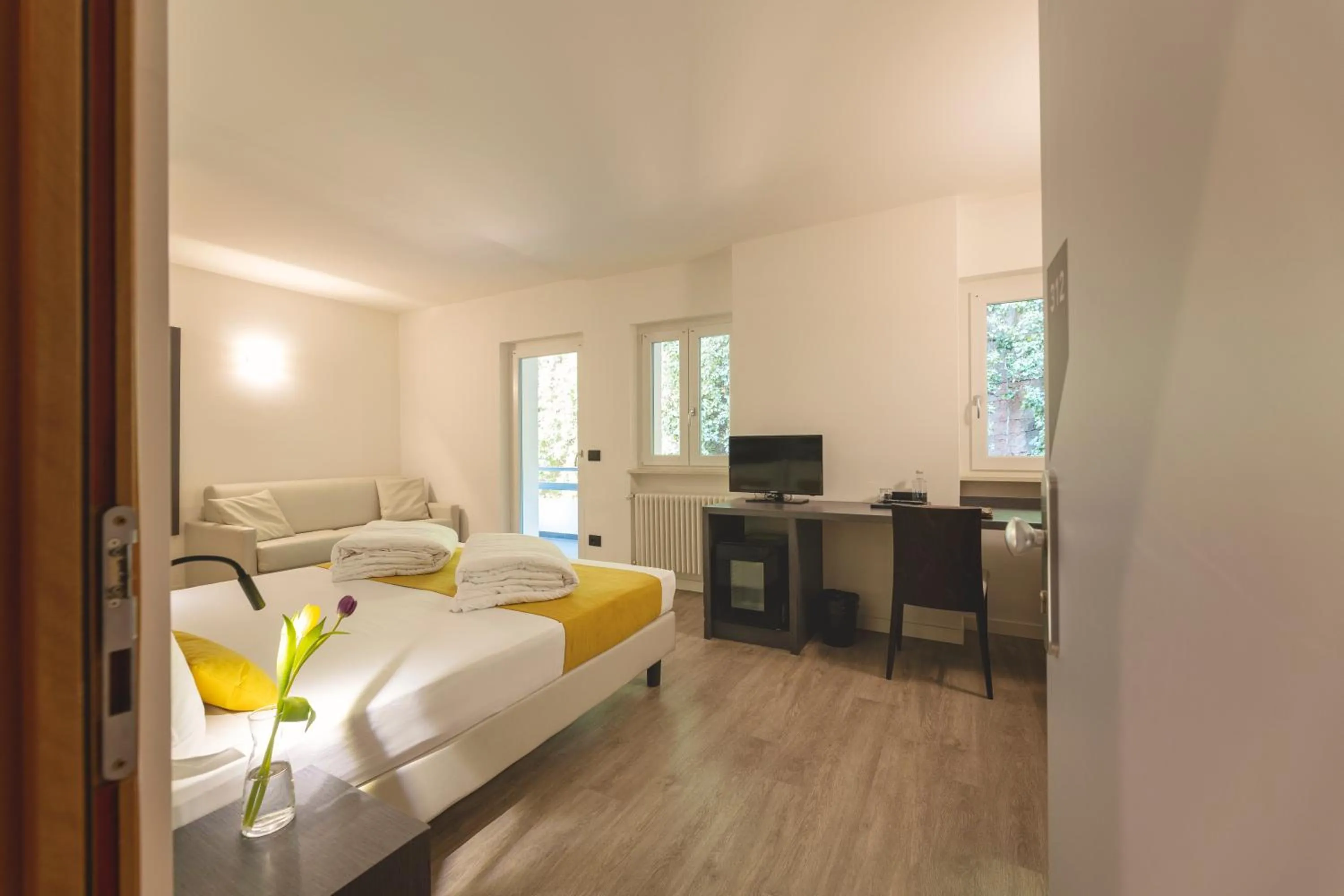 Photo of the whole room, Bed in Hi Hotels Trento - Wellness & Spa Adults Only