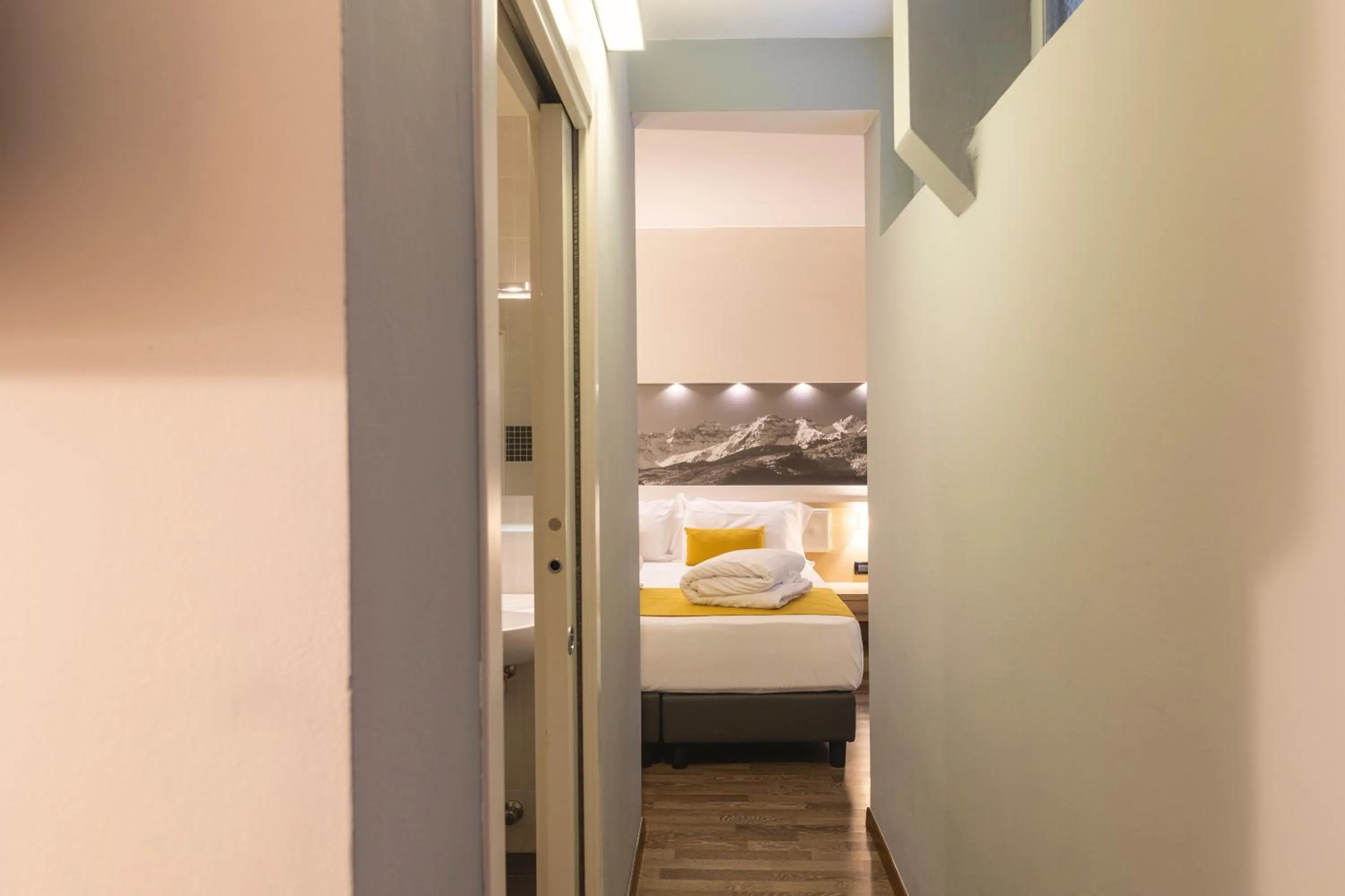 Photo of the whole room, Bed in Hi Hotels Trento - Wellness & Spa Adults Only