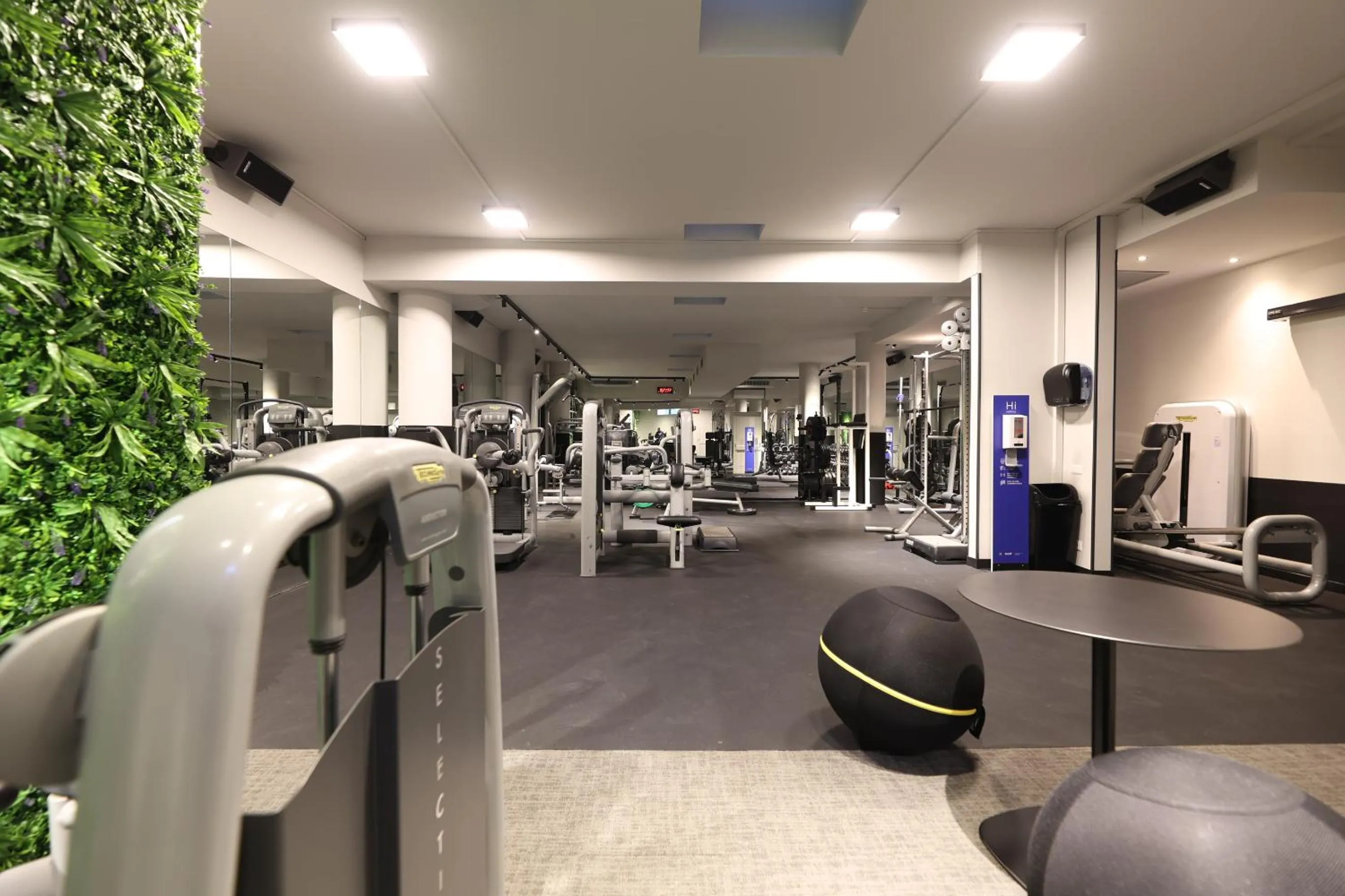 Fitness centre/facilities in Hi Hotels Trento - Wellness & Spa Adults Only