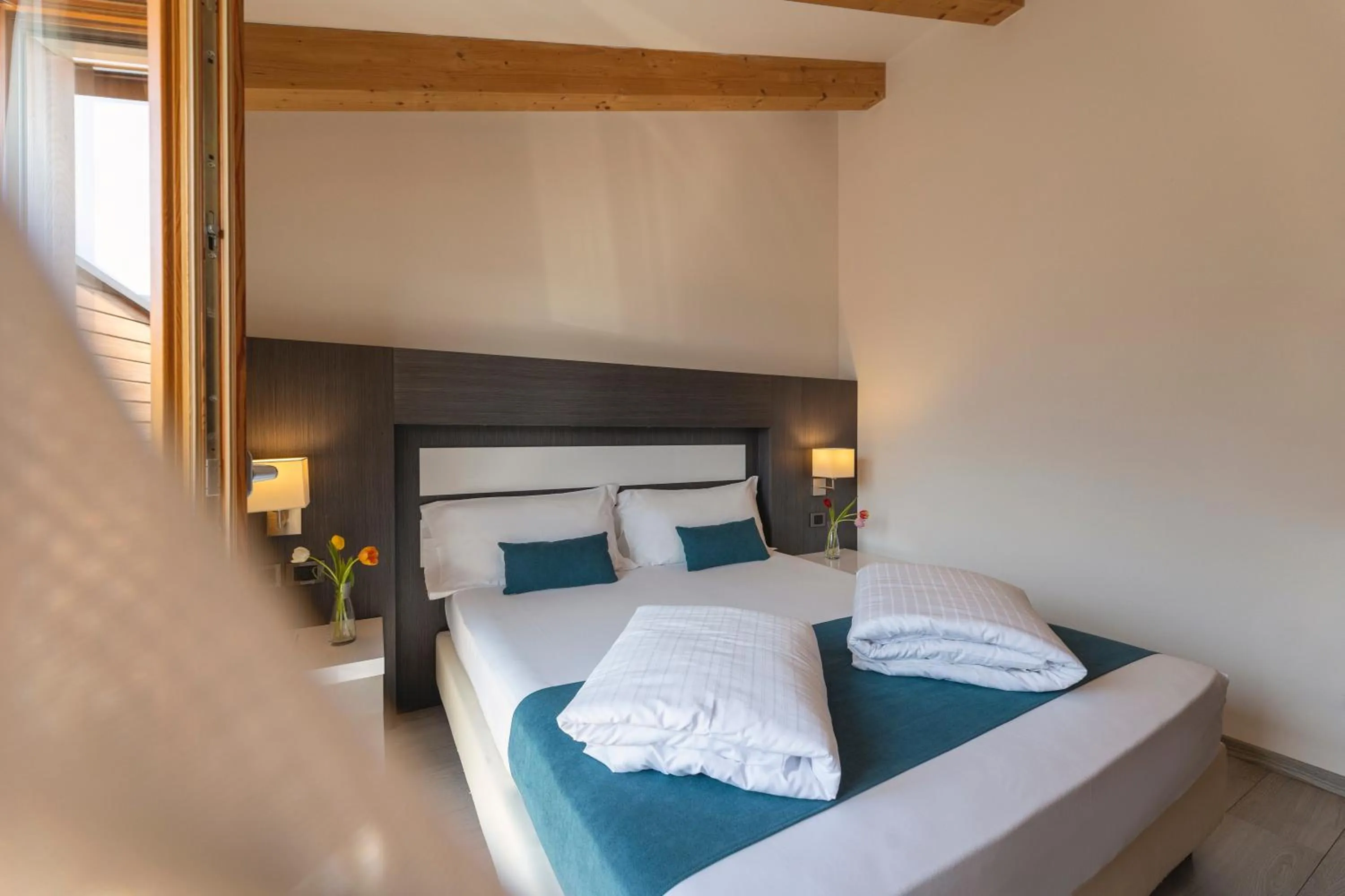 Photo of the whole room, Bed in Hi Hotels Trento - Wellness & Spa Adults Only