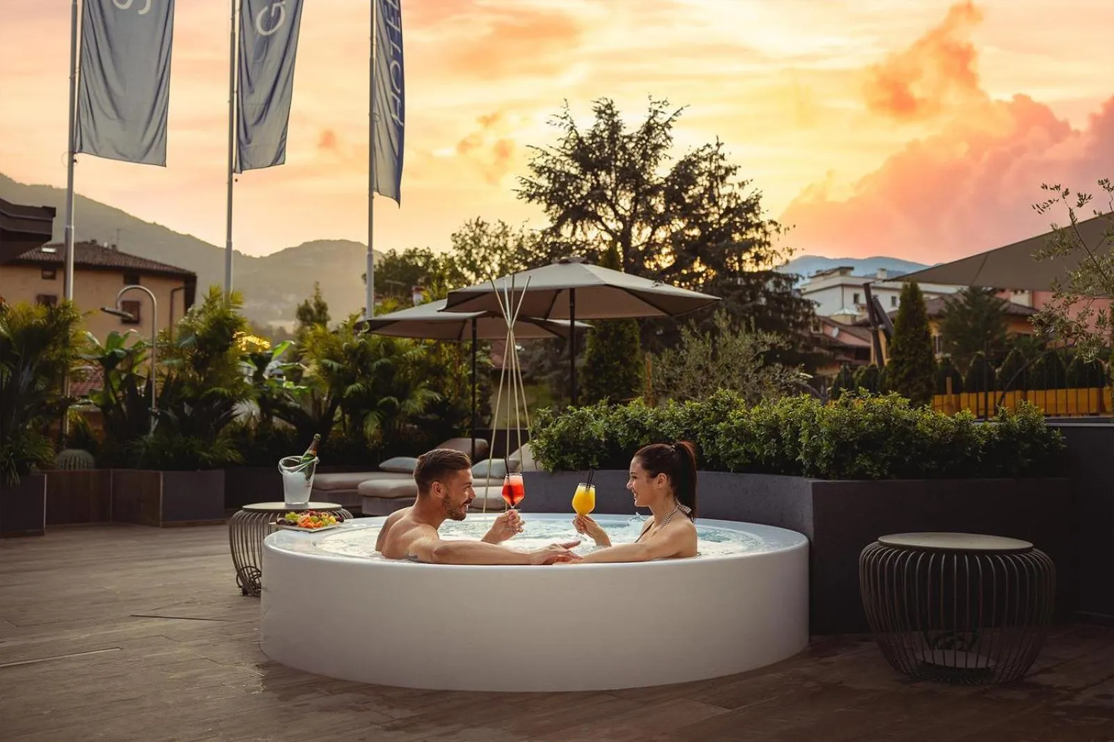 Hot Tub in Hi Hotels Trento - Wellness & Spa Adults Only