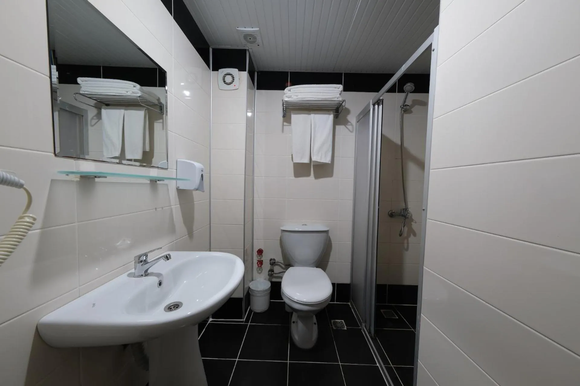 Aleria Belport Beach Hotel