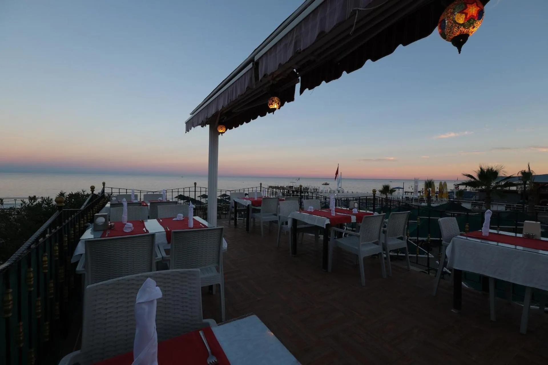 Aleria Belport Beach Hotel