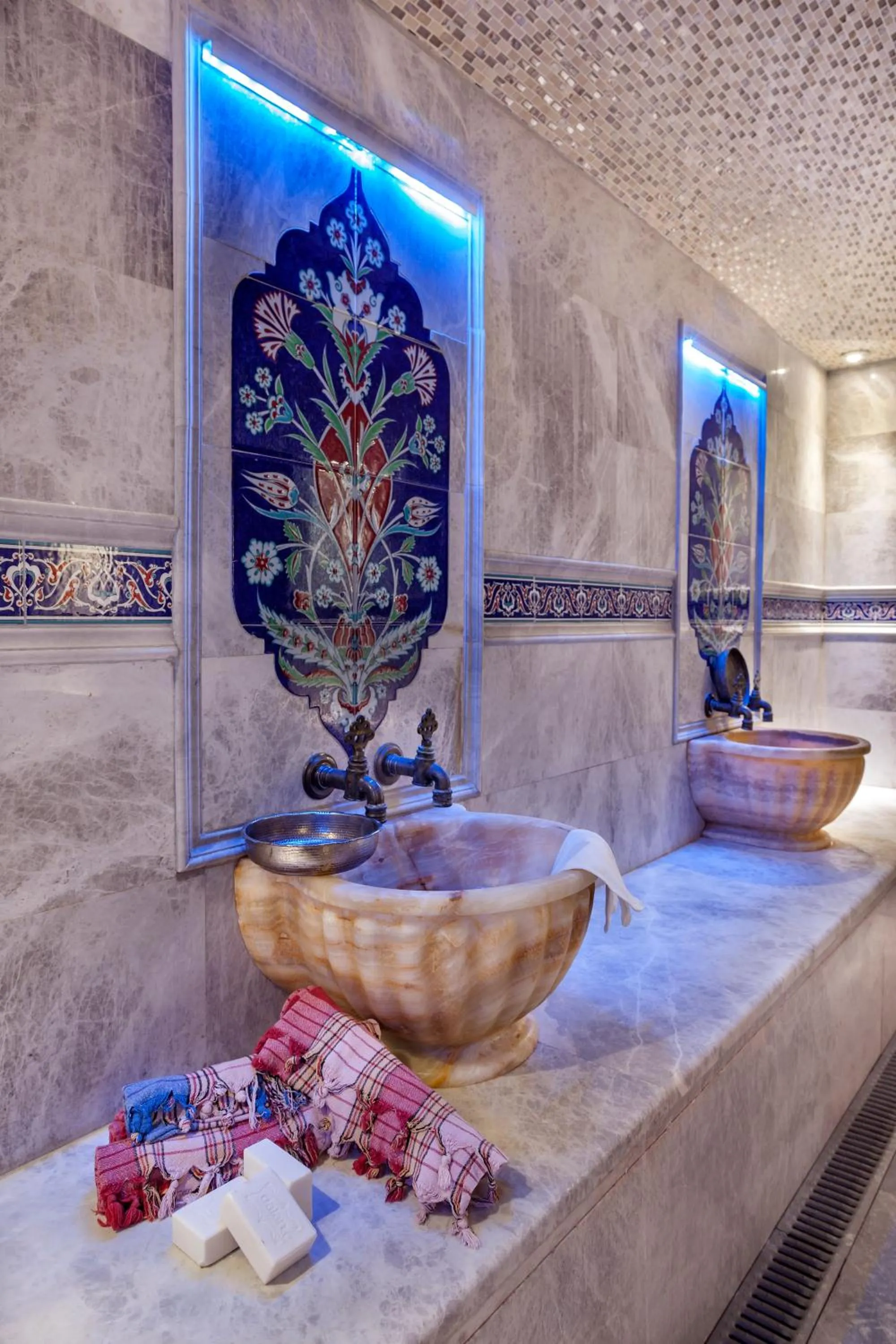 Steam room in Aleria Belport Beach Hotel