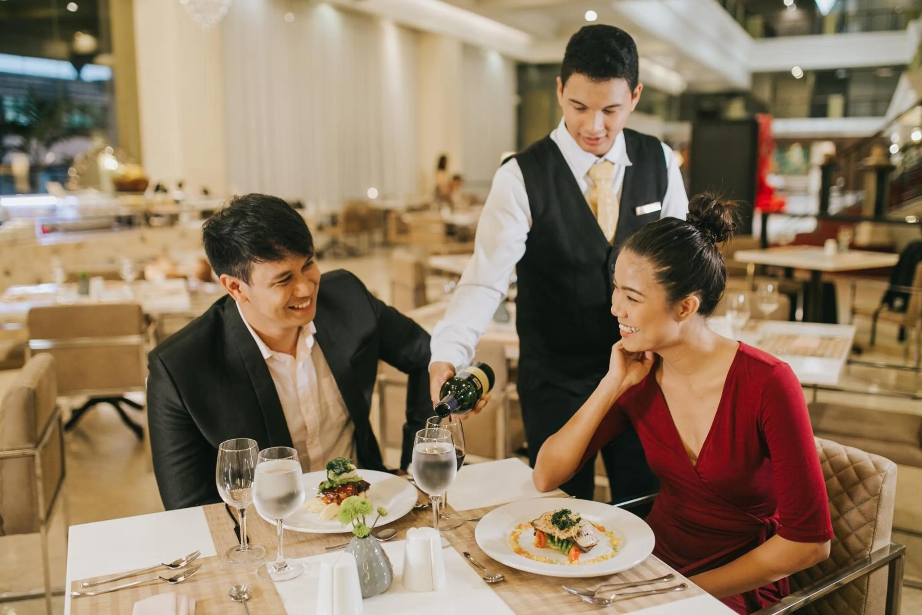 Restaurant/places to eat in The Royal Mandaya Hotel