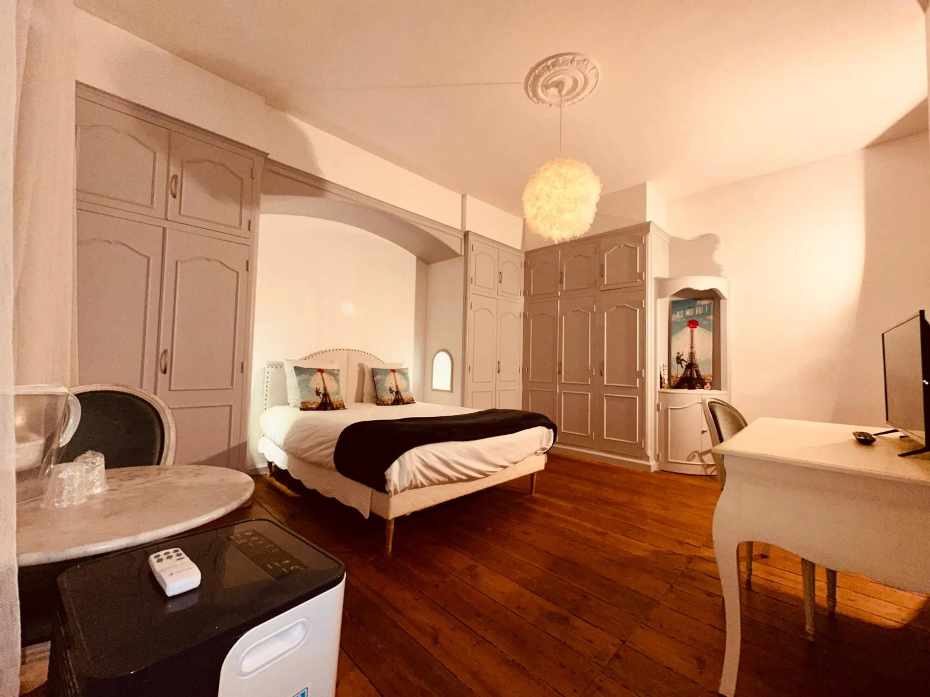 Bed in La Maison Blanche