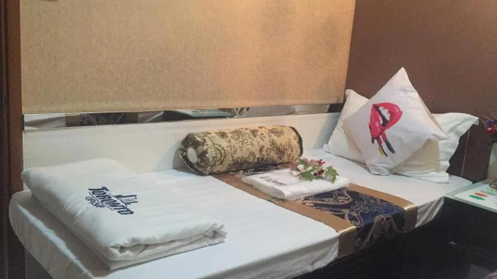 Bed in Simplex Guest House