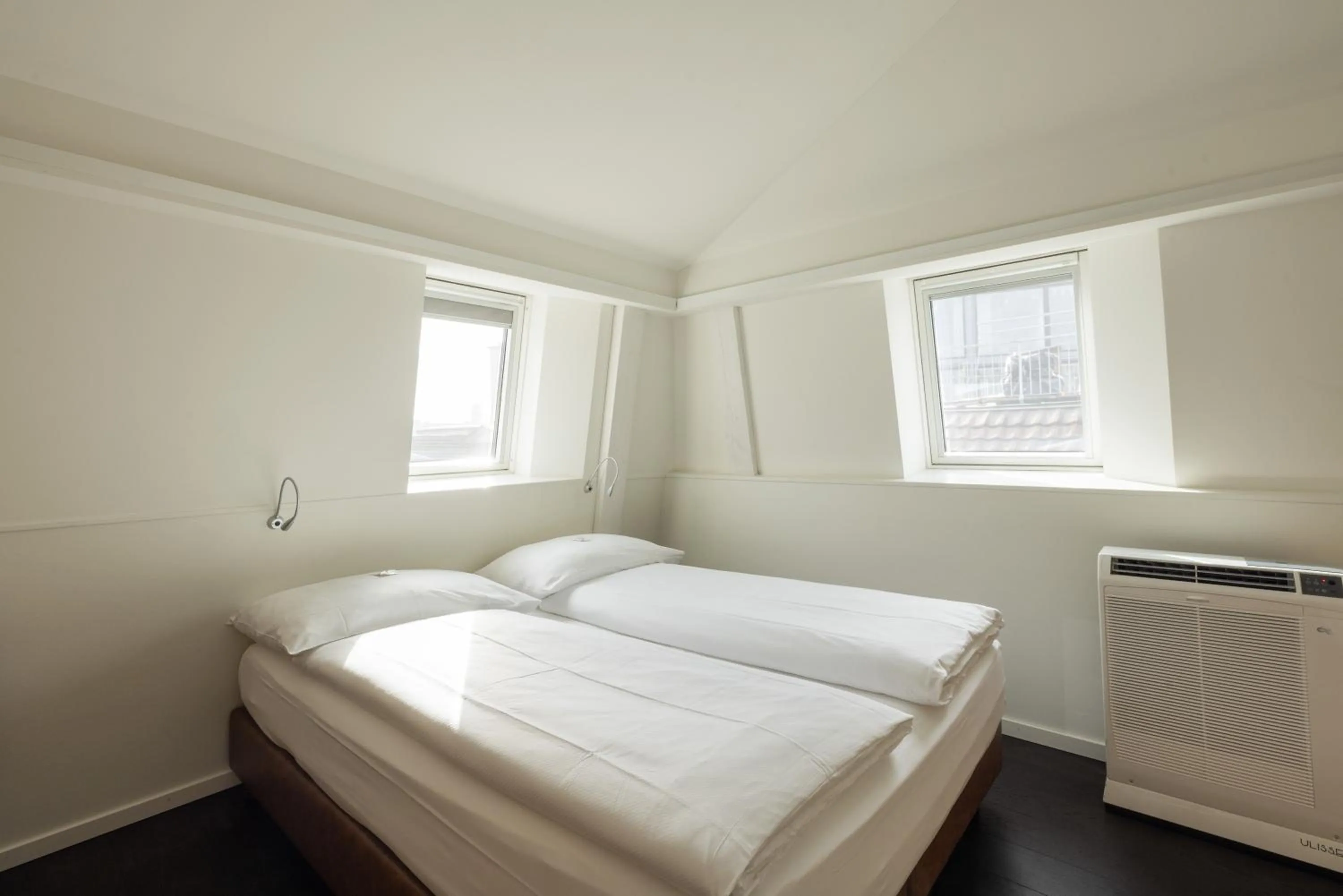 Bed in Fred Guest House Hauptbahnhof - Self Check-in