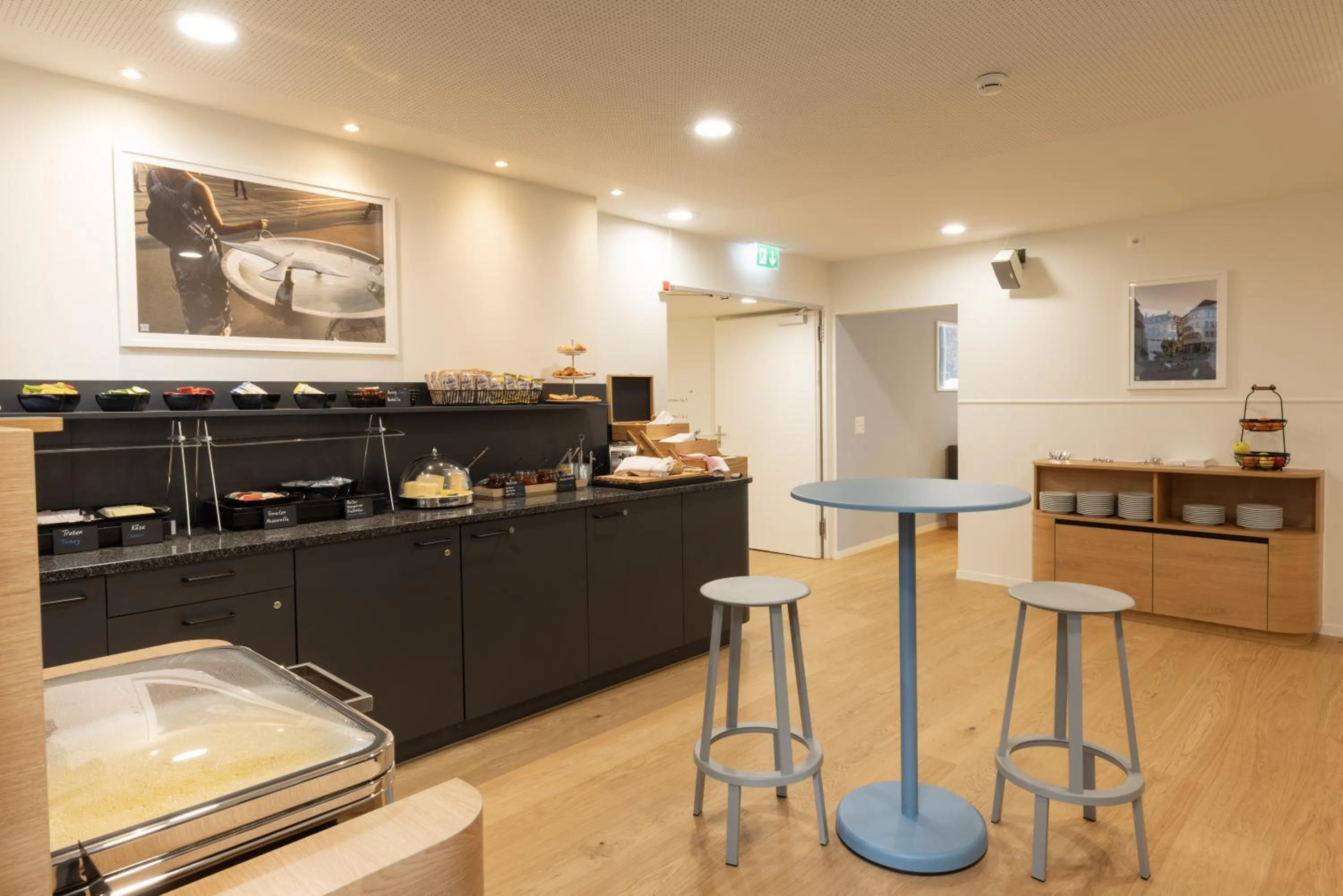 Breakfast in Fred Guest House Hauptbahnhof - Self Check-in