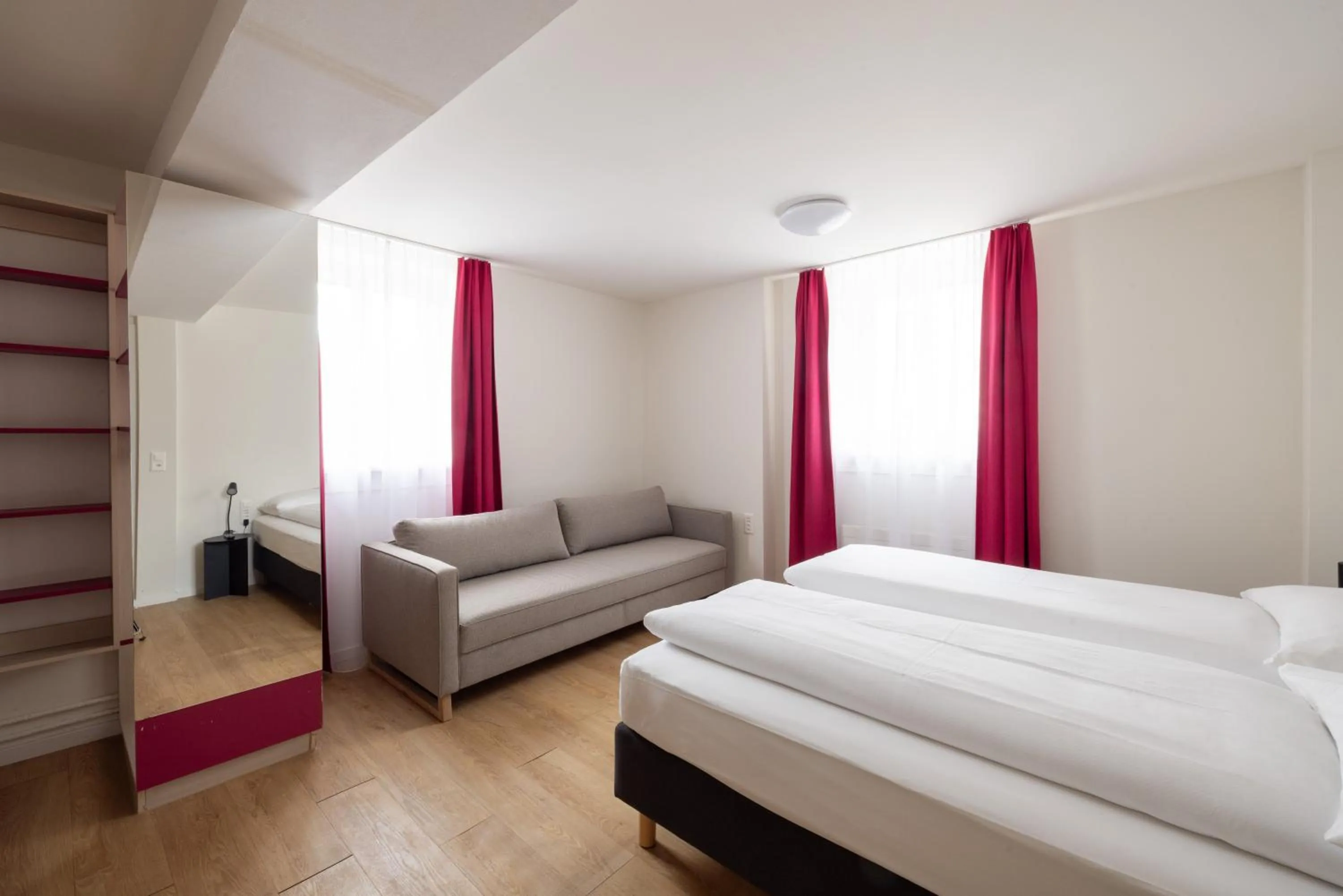 Bed in Fred Guest House Hauptbahnhof - Self Check-in