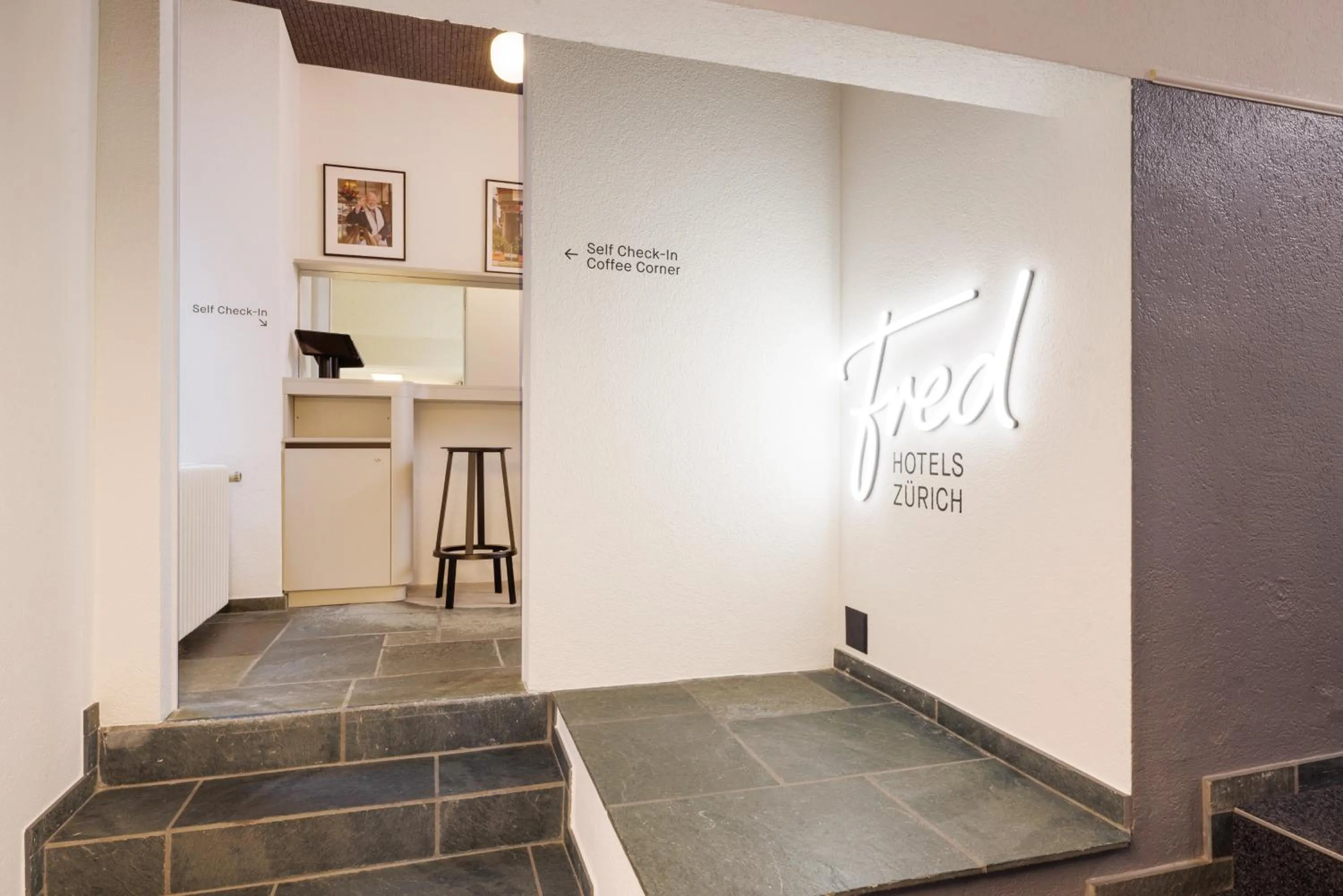 Lobby or reception in Fred Guest House Hauptbahnhof - Self Check-in