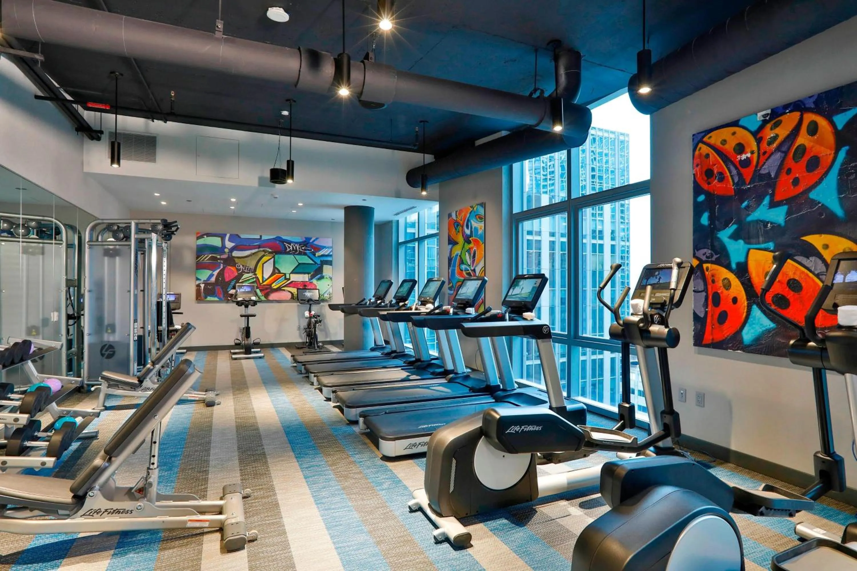 Fitness centre/facilities in Aloft Chicago Mag Mile
