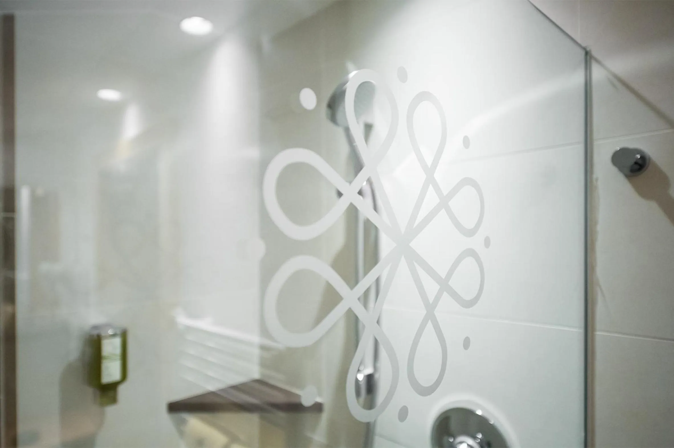 Bathroom in Hotel Paradies