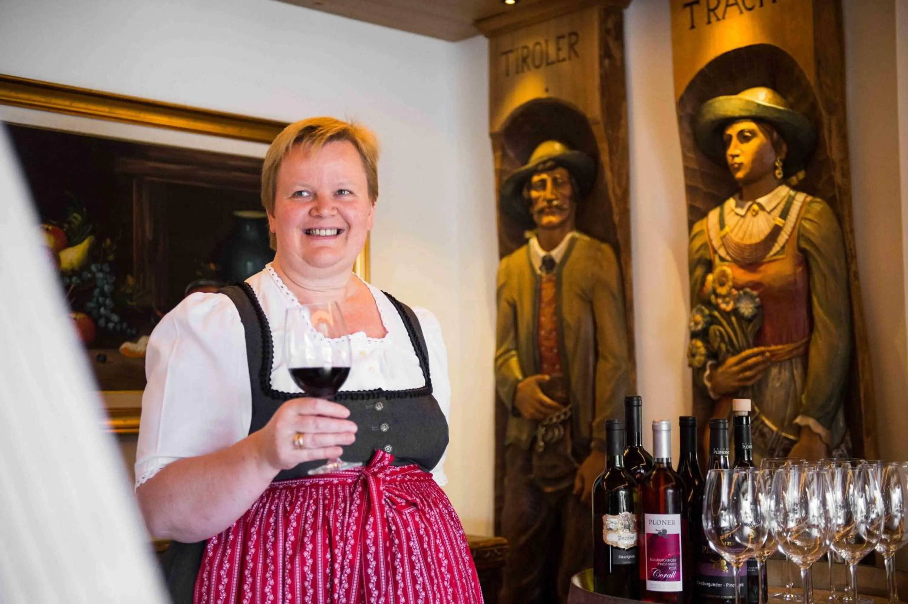 People in Hotel Paradies