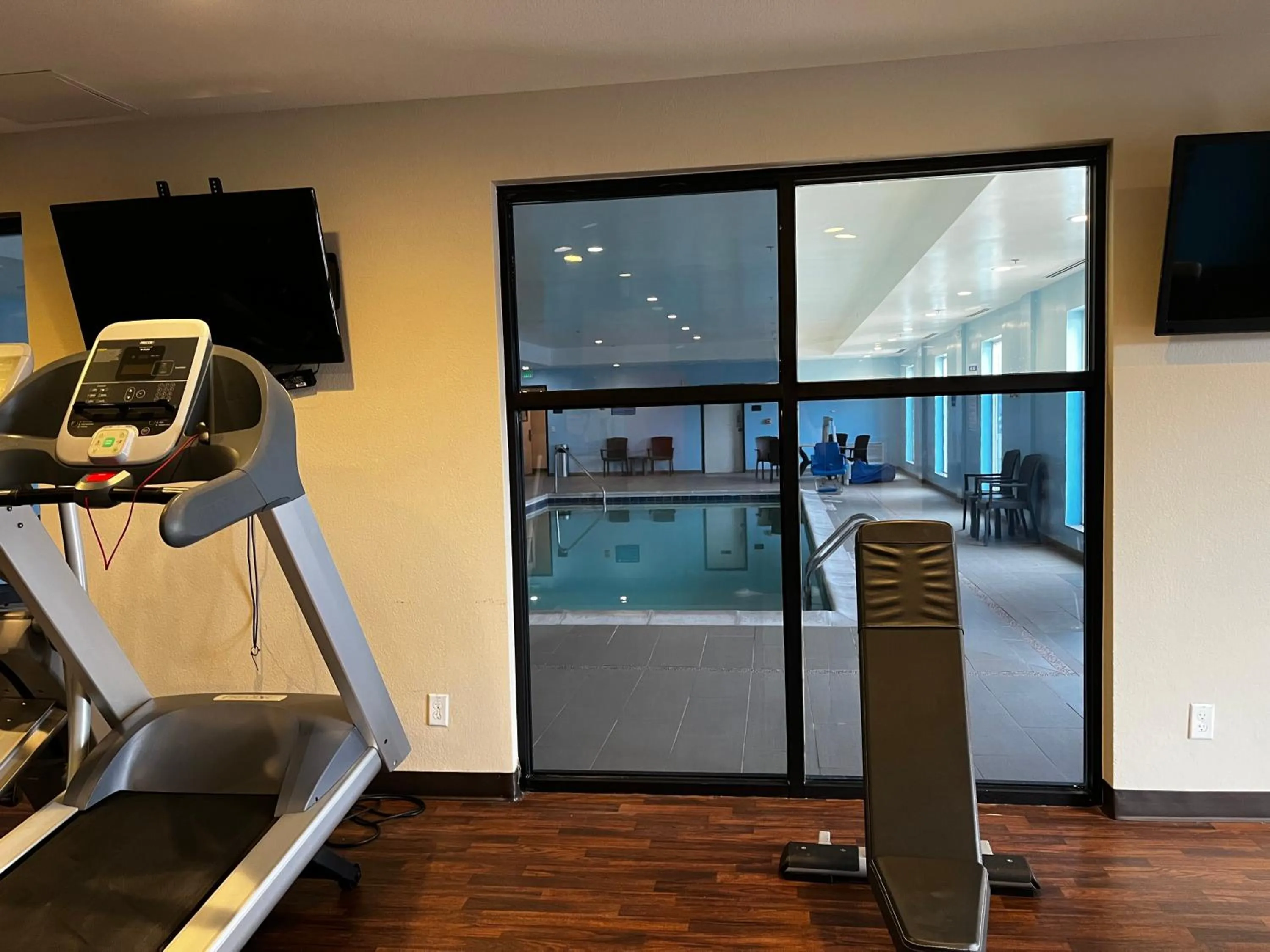 Fitness centre/facilities in Comfort Suites Denver International Airport