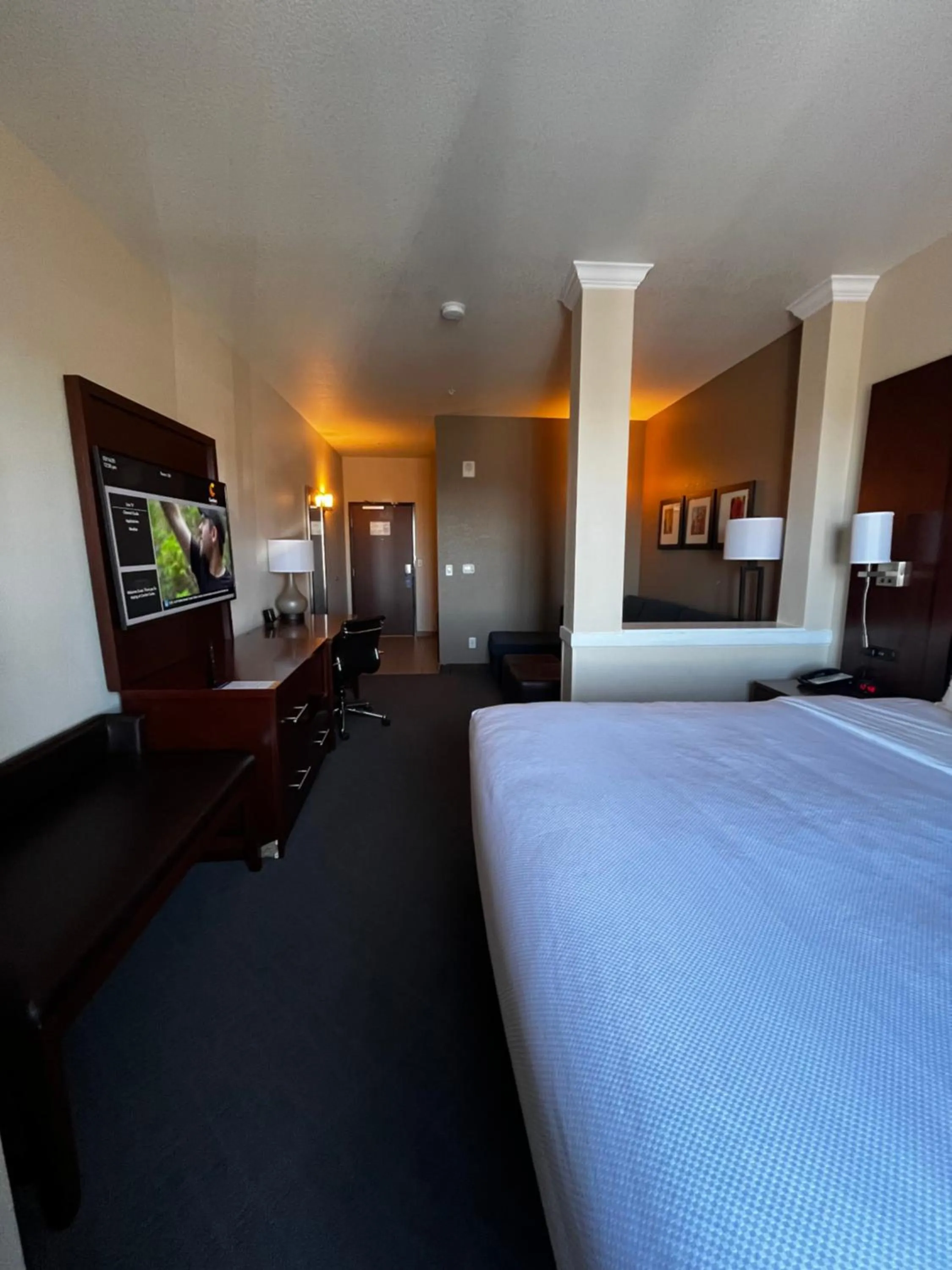 Bed in Comfort Suites Denver International Airport