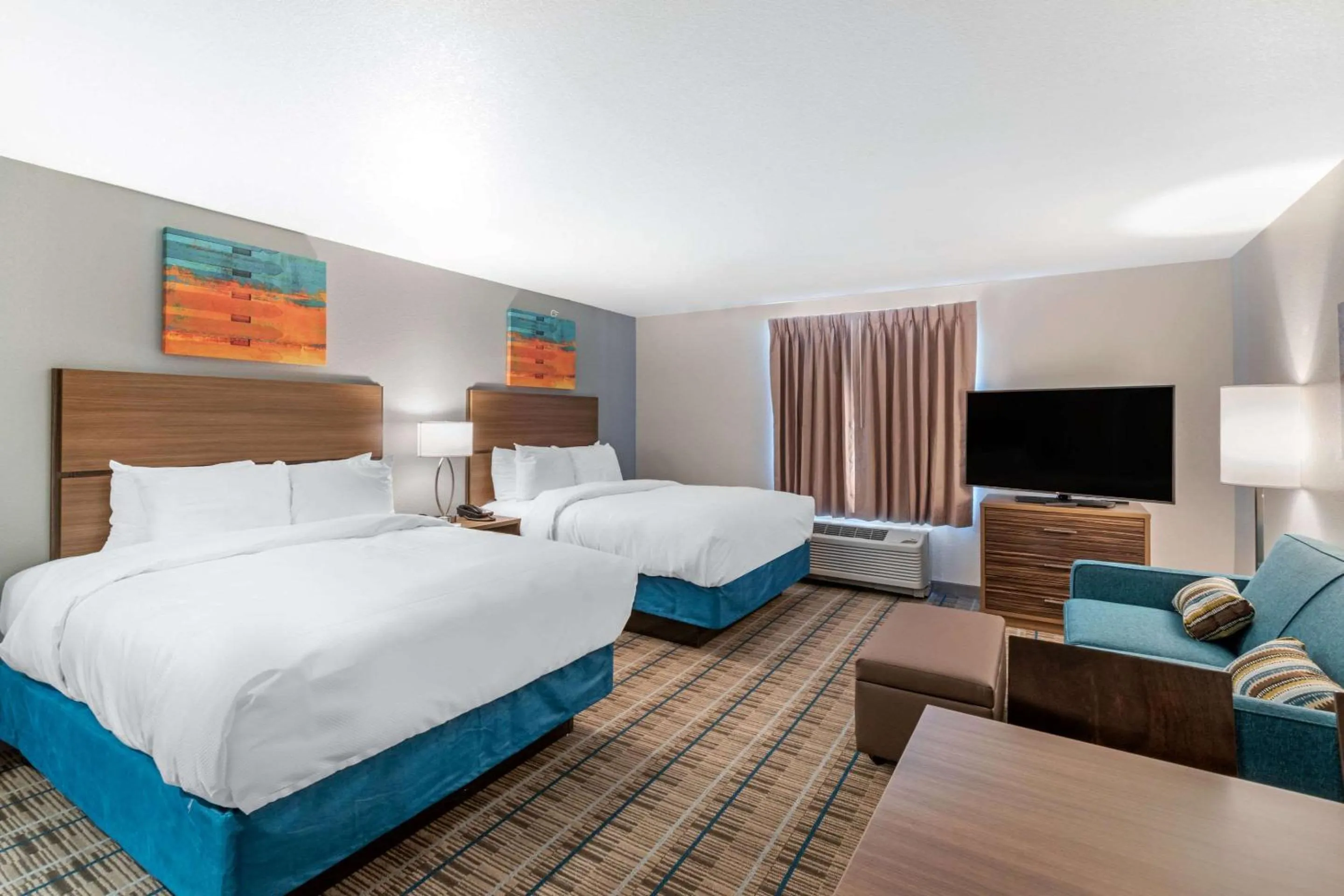 Bedroom, Bed in MainStay Suites Denver International Airport