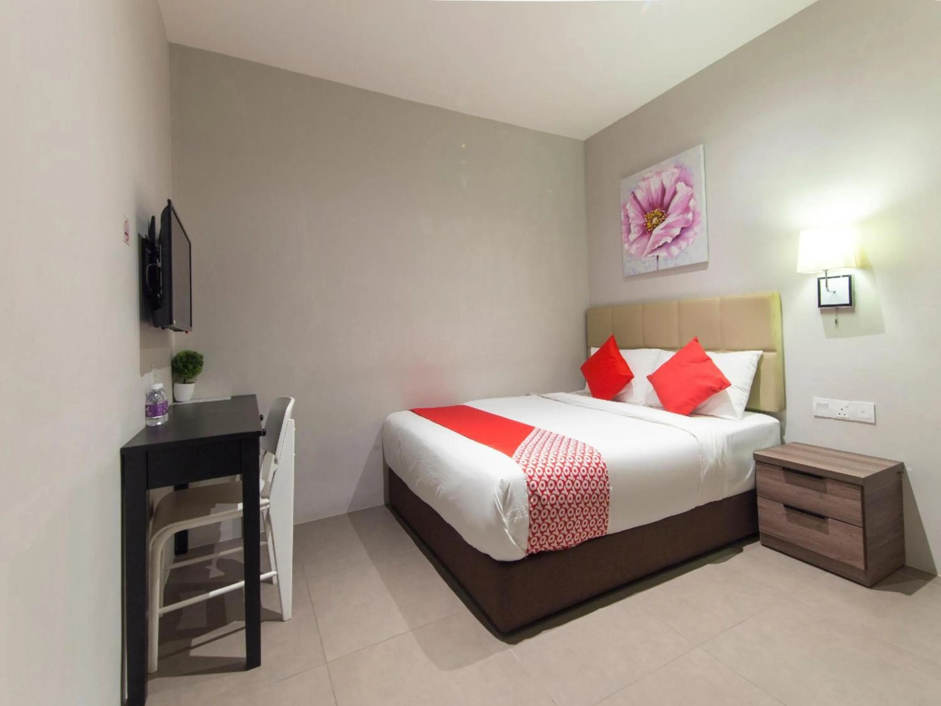 Bedroom, Bed in Yootel Boutique Hotel