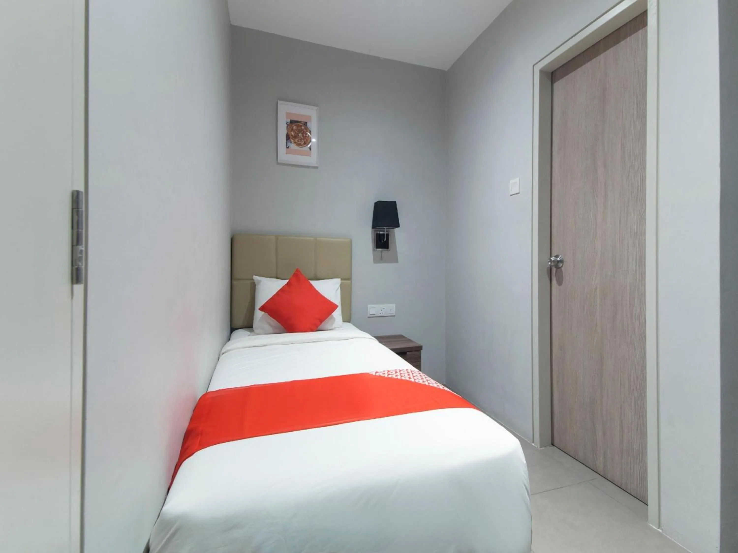 Bedroom, Bed in Yootel Boutique Hotel