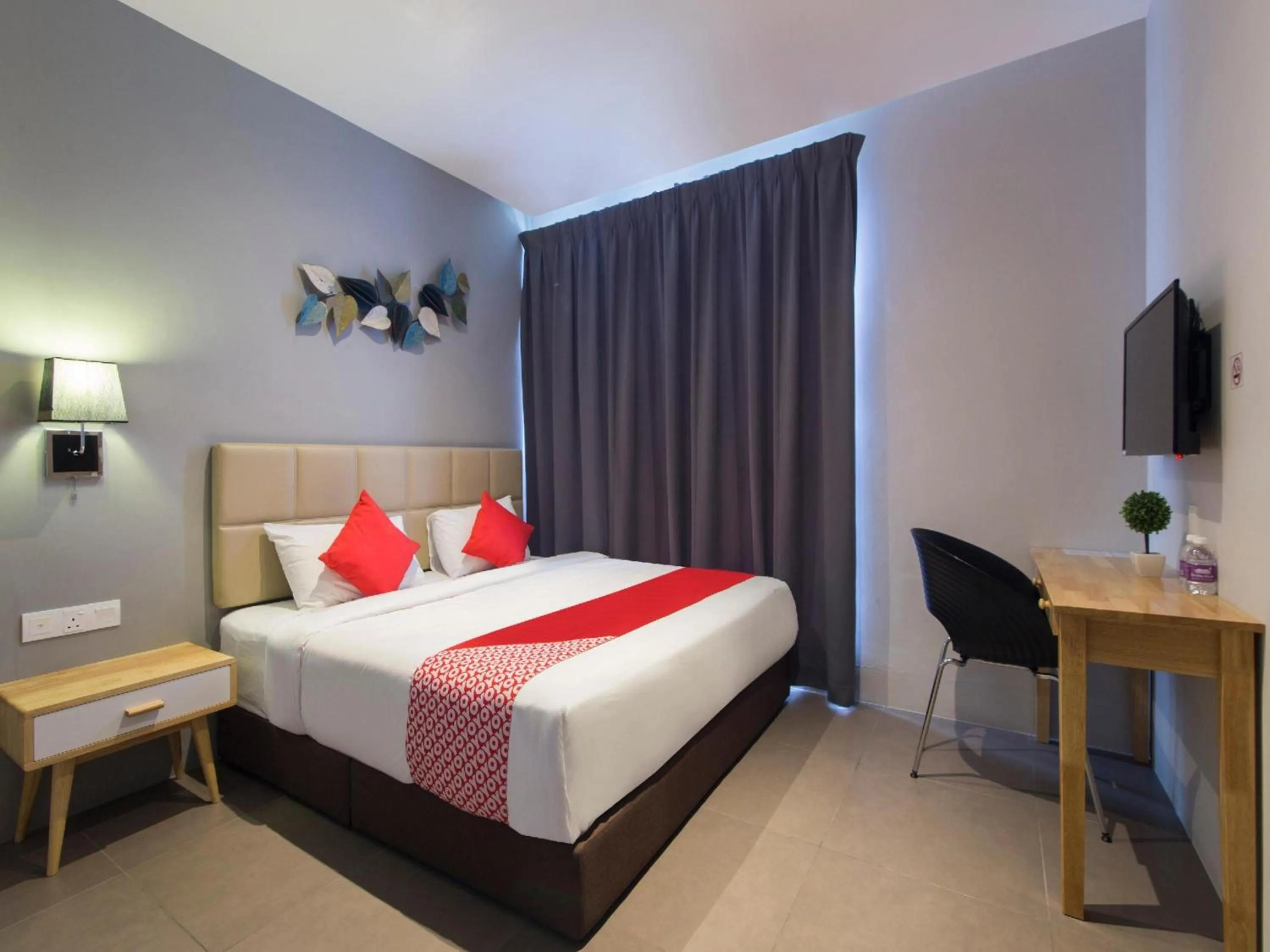 Bedroom, Bed in Yootel Boutique Hotel