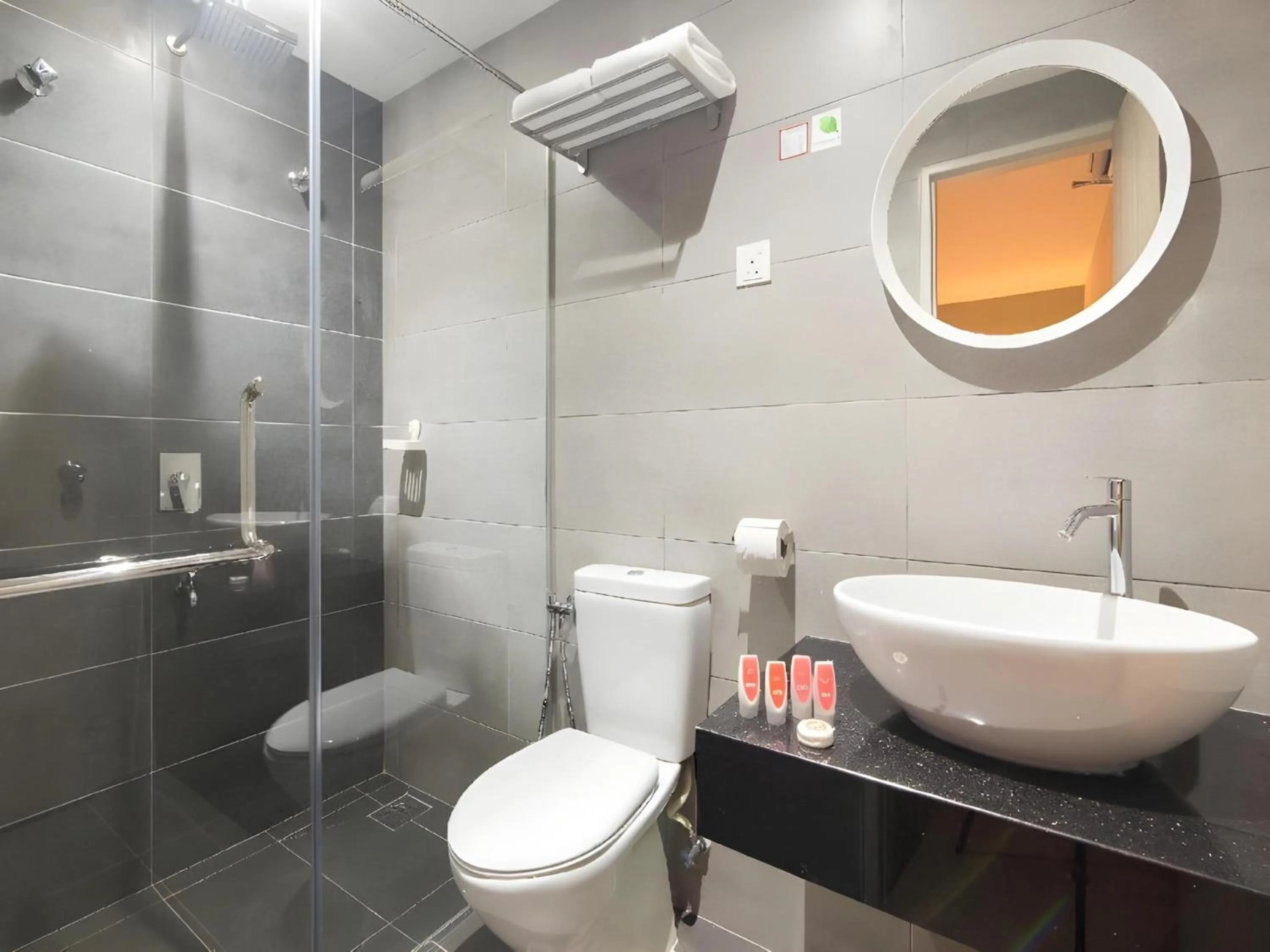 Bathroom in Yootel Boutique Hotel