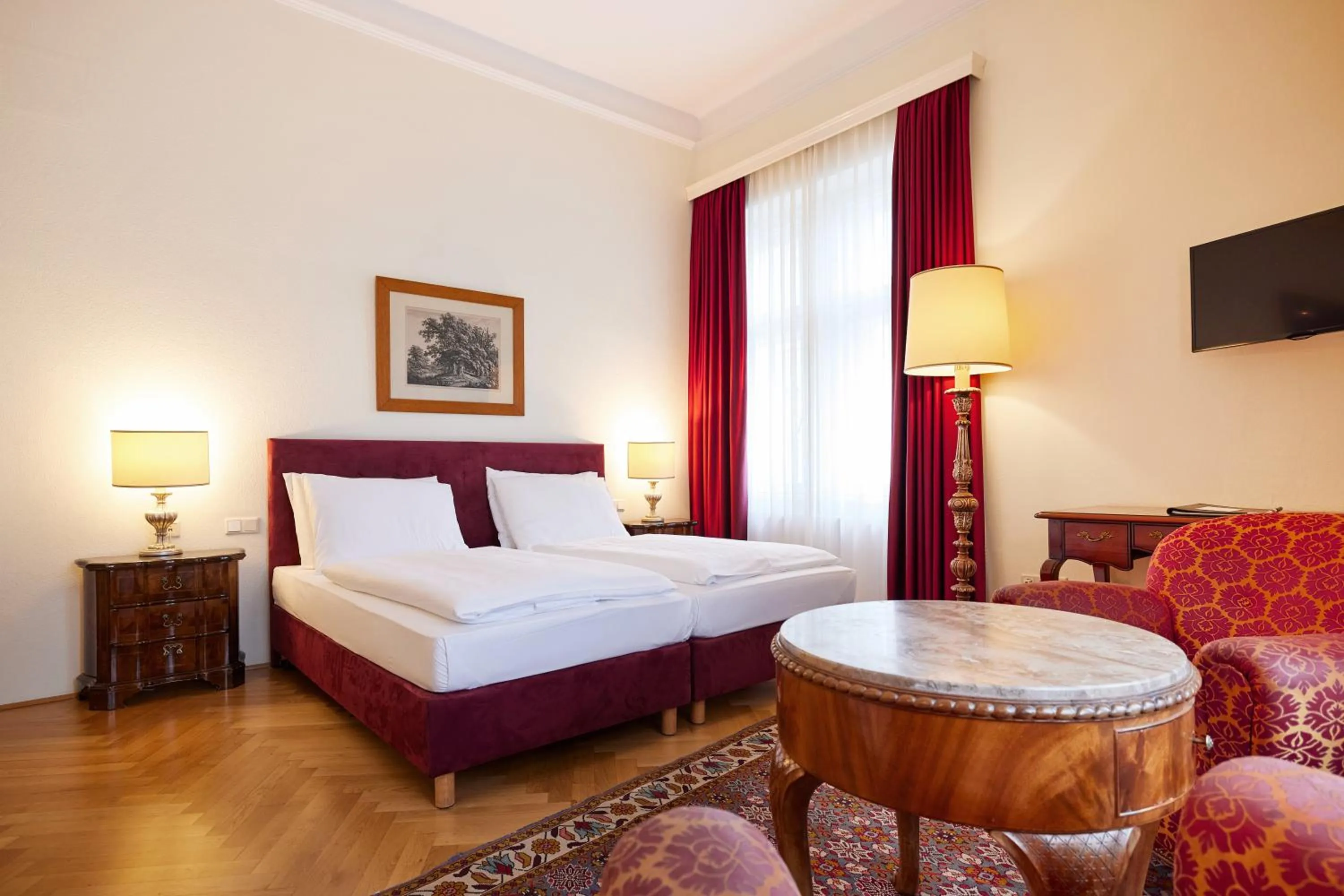 Photo of the whole room, Bed in Hotel Regina