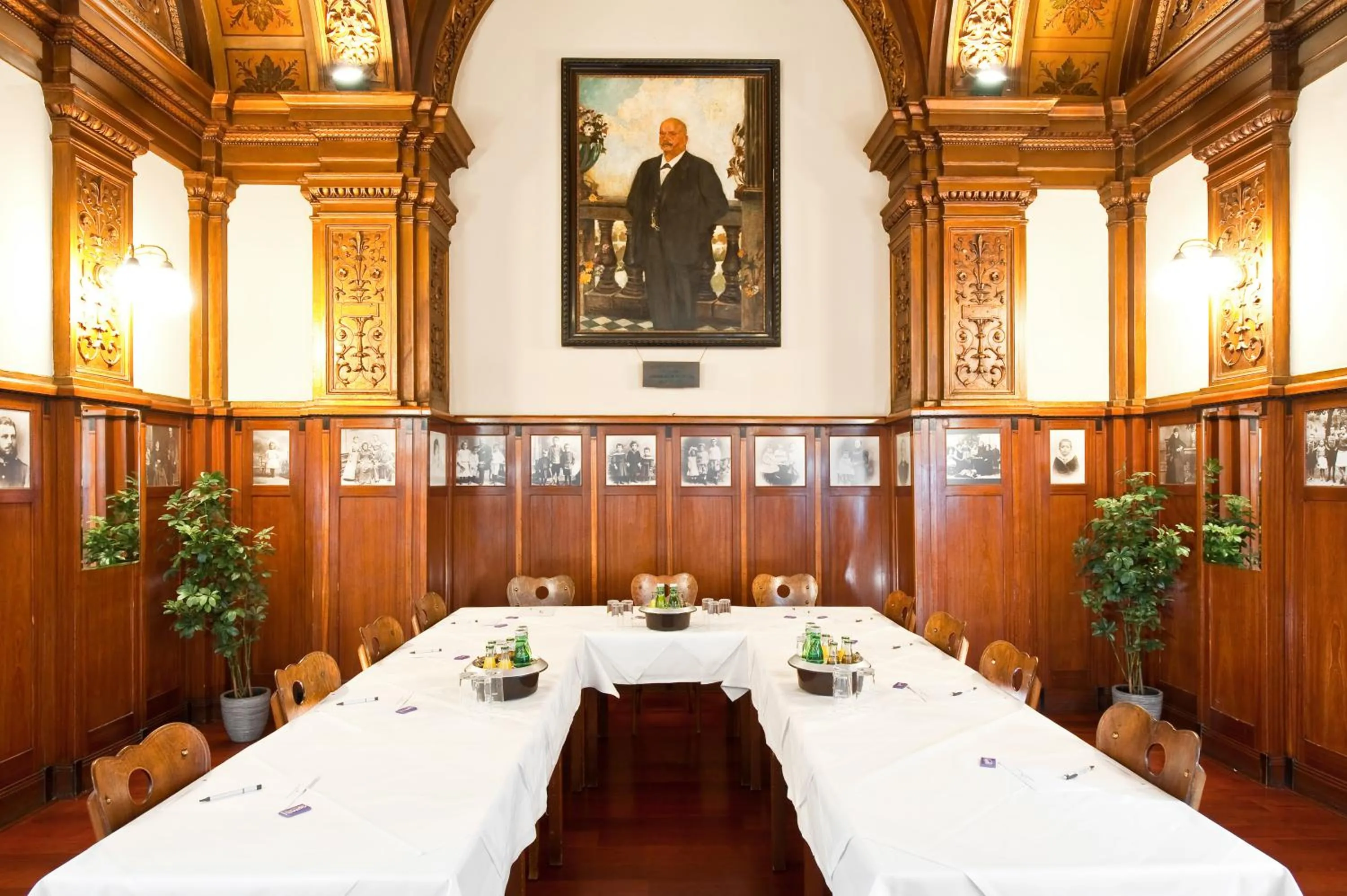 Banquet/Function facilities in Hotel Regina