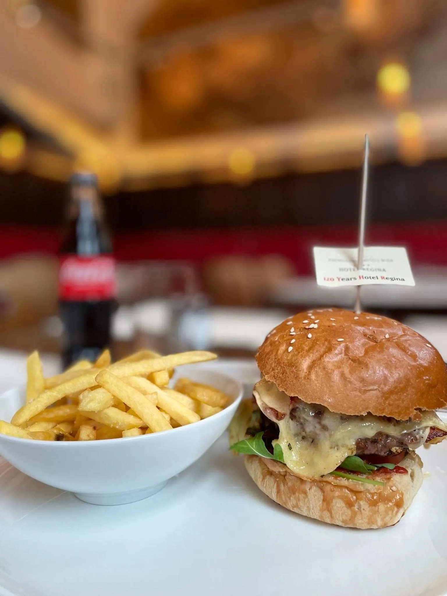 Restaurant/places to eat in Hotel Regina