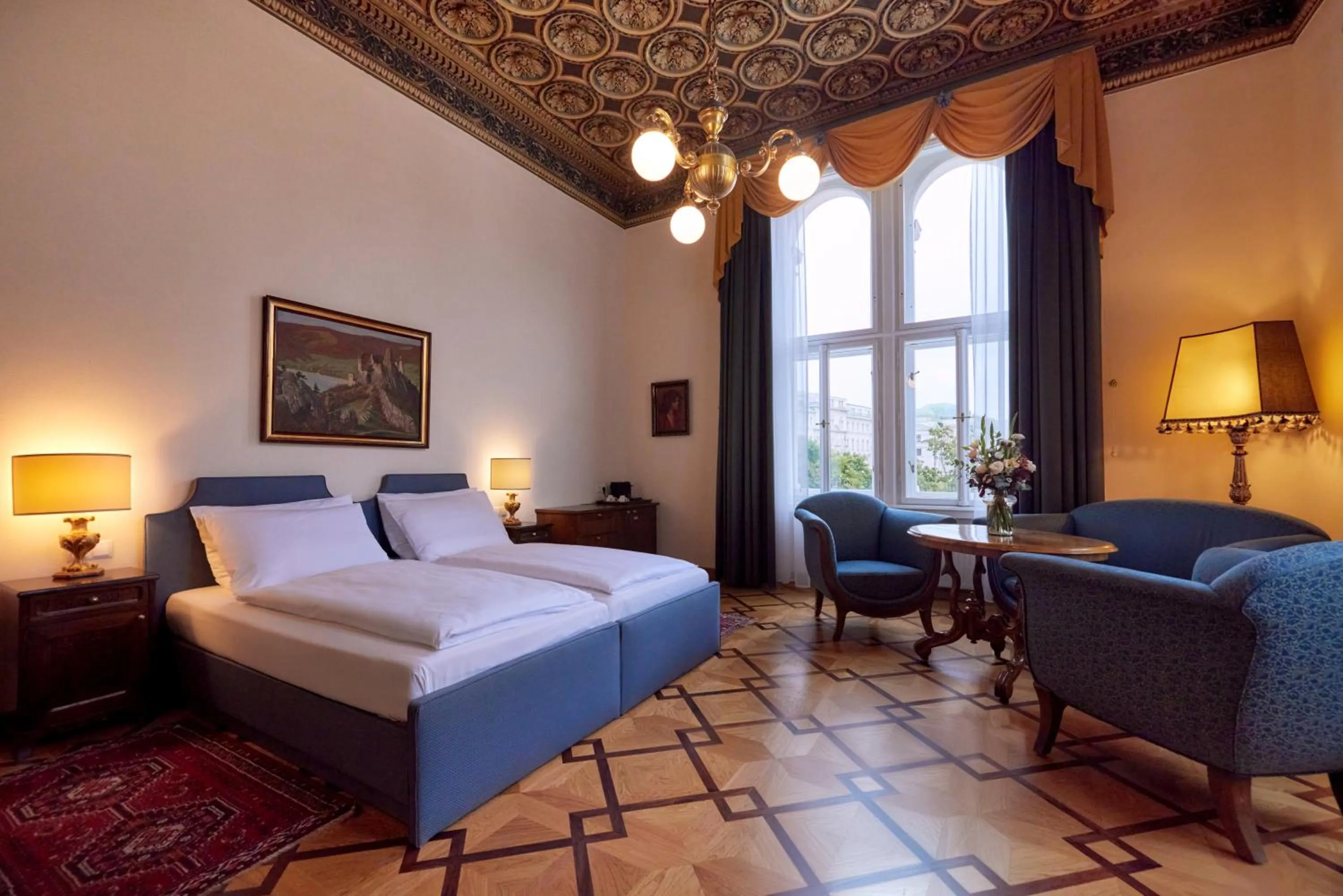 Photo of the whole room, Bed in Hotel Regina