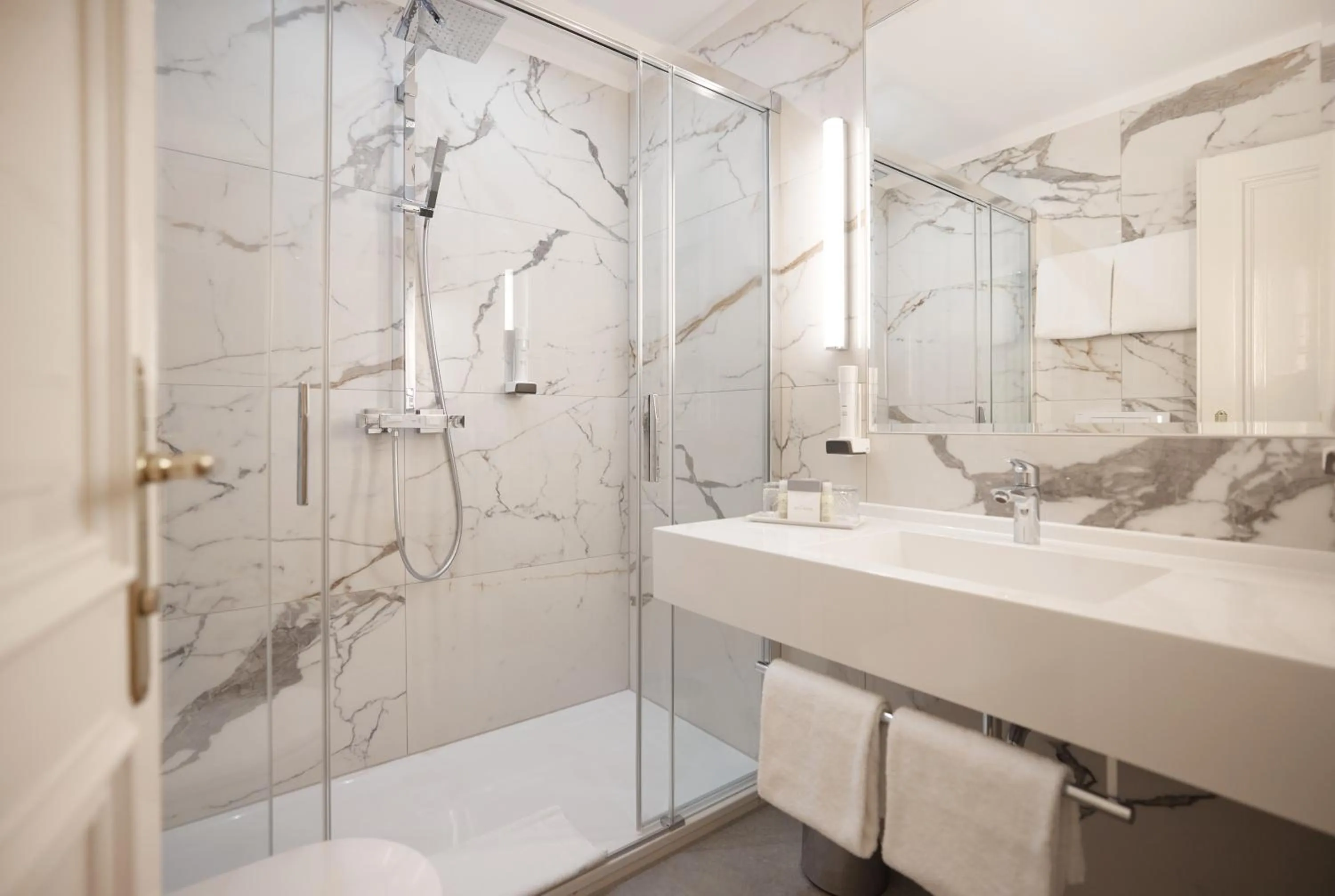 Bathroom in Hotel Regina