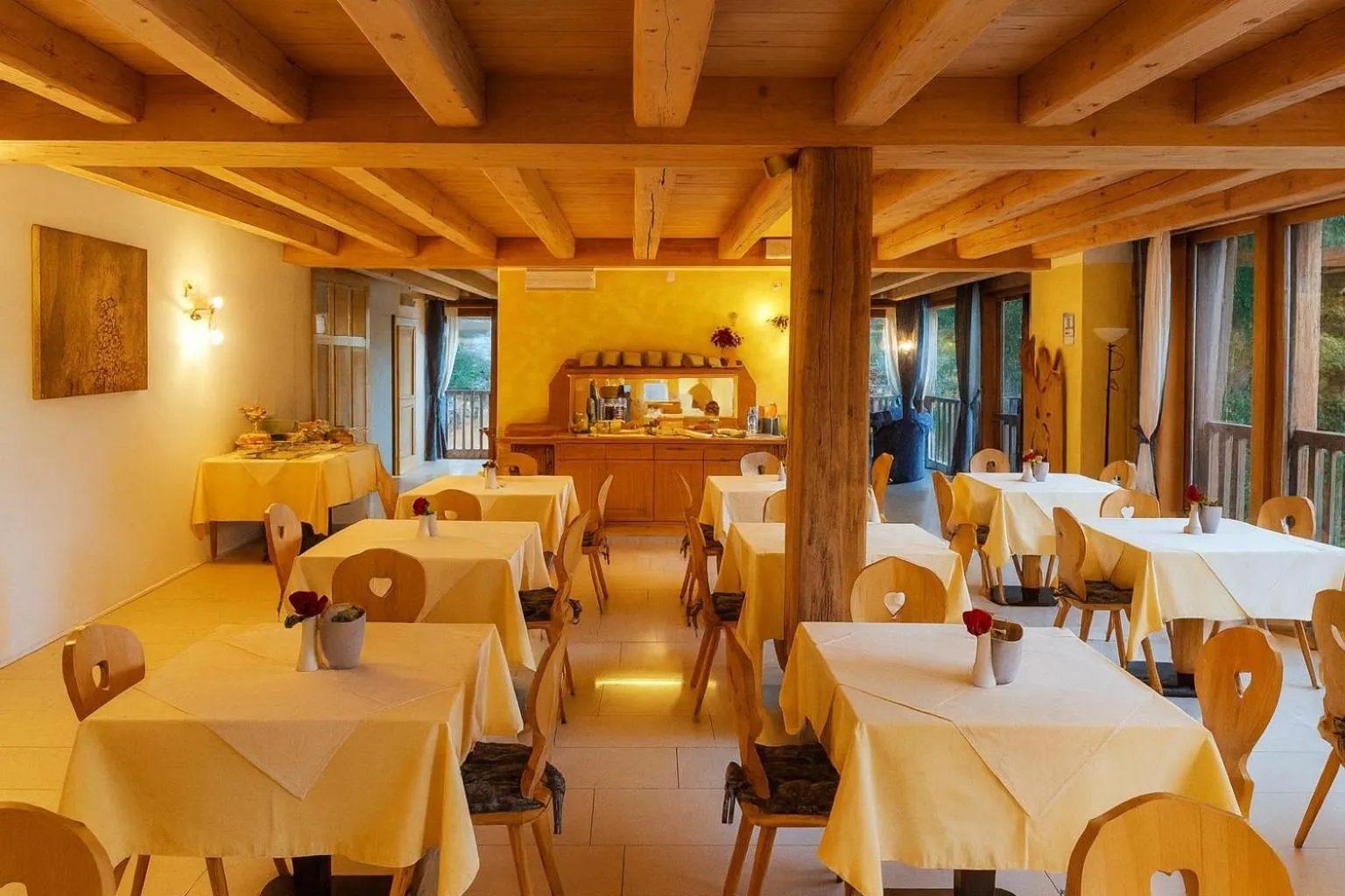 Restaurant/places to eat in Casa Moresc