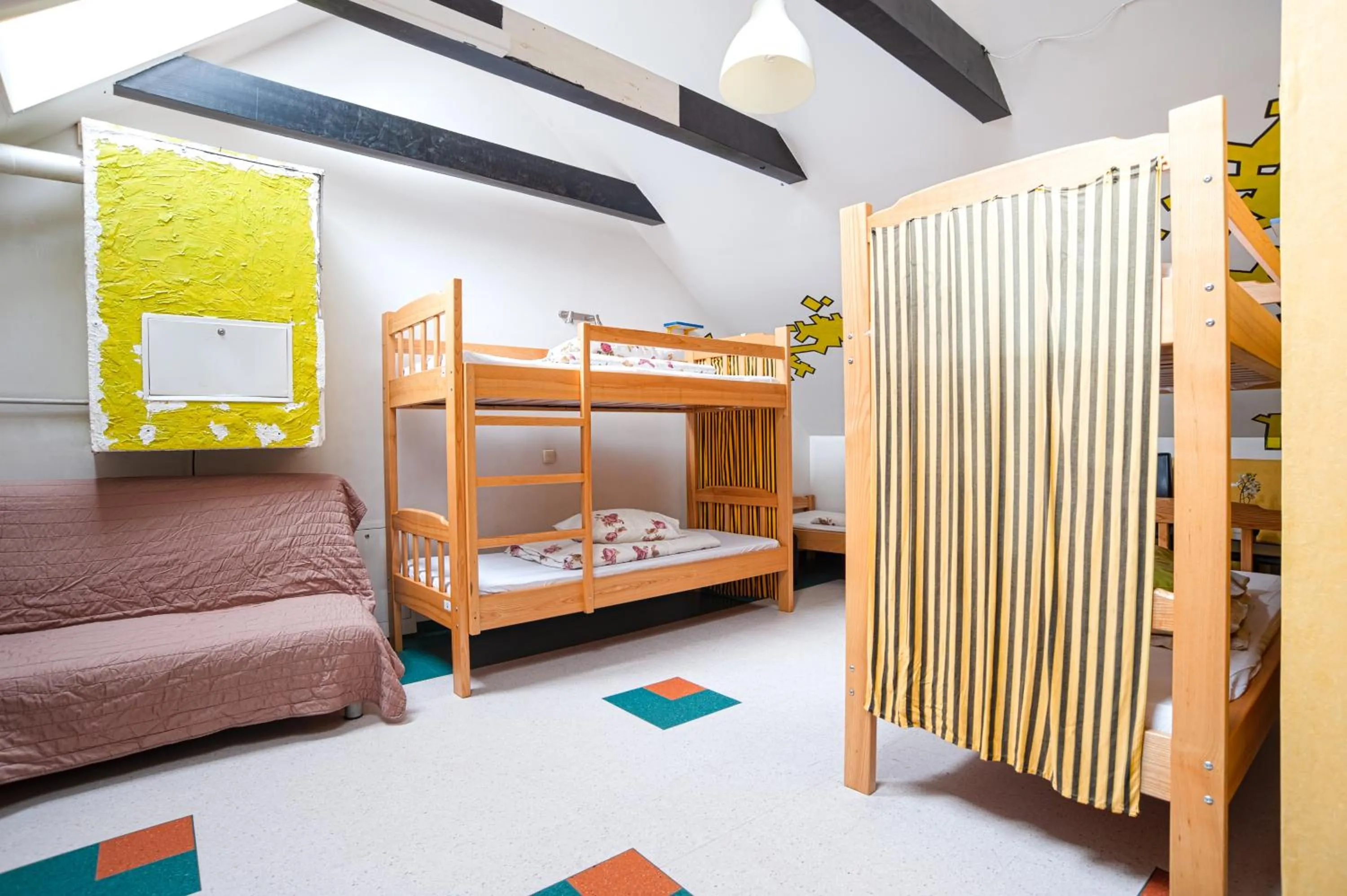 bunk bed in Pogo Hostel