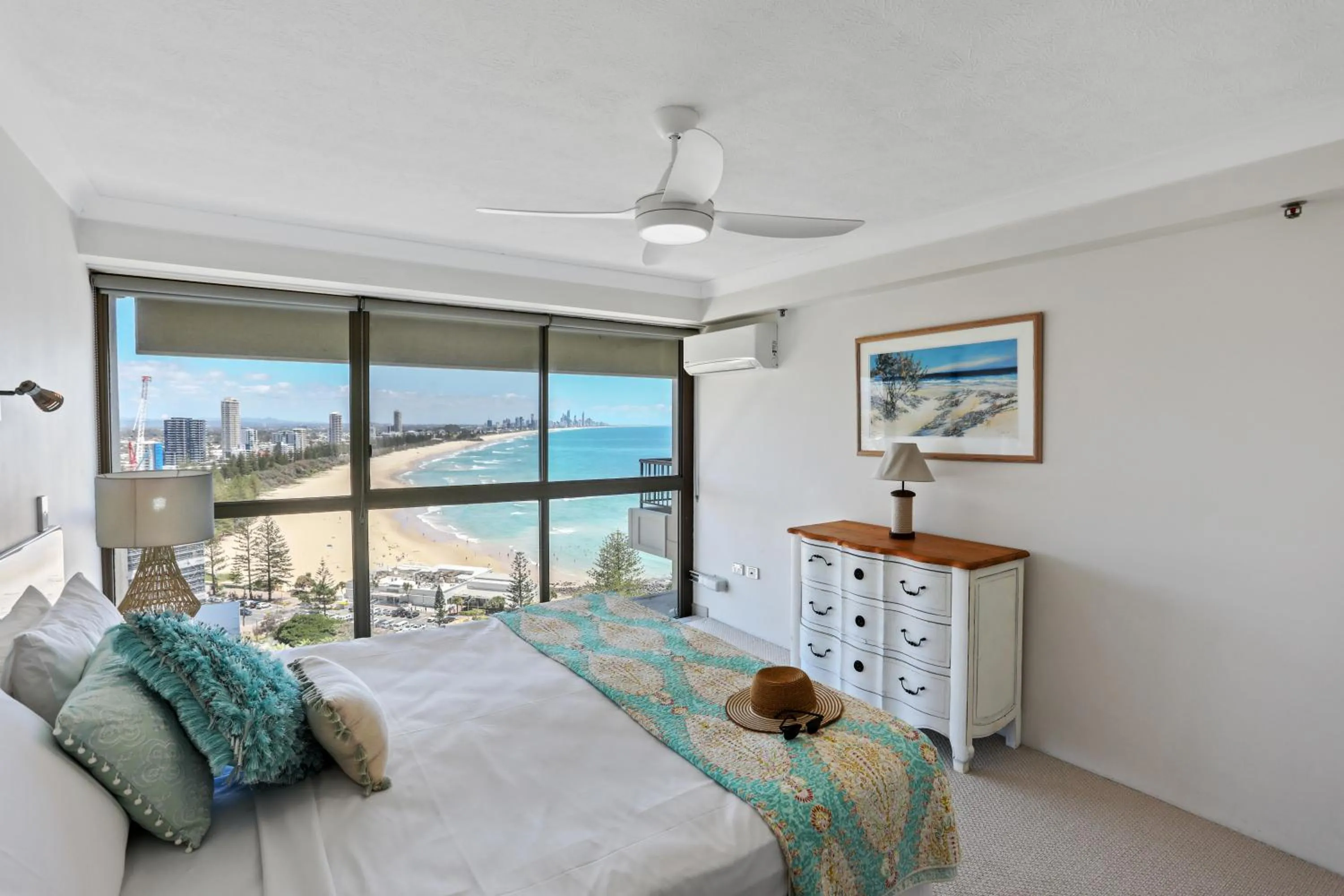 Bed in Gemini Court Holiday Apartments