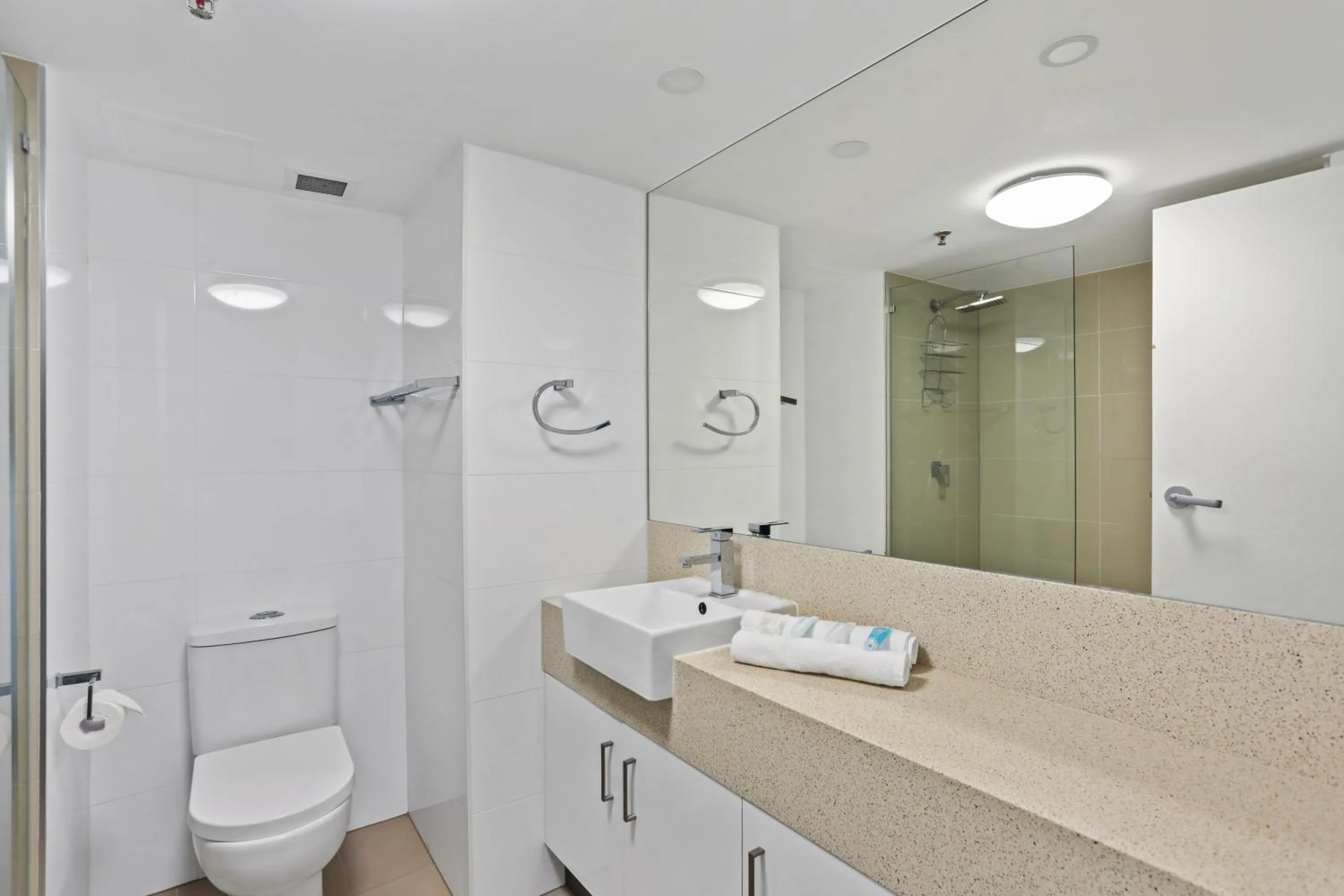 Shower in Gemini Court Holiday Apartments