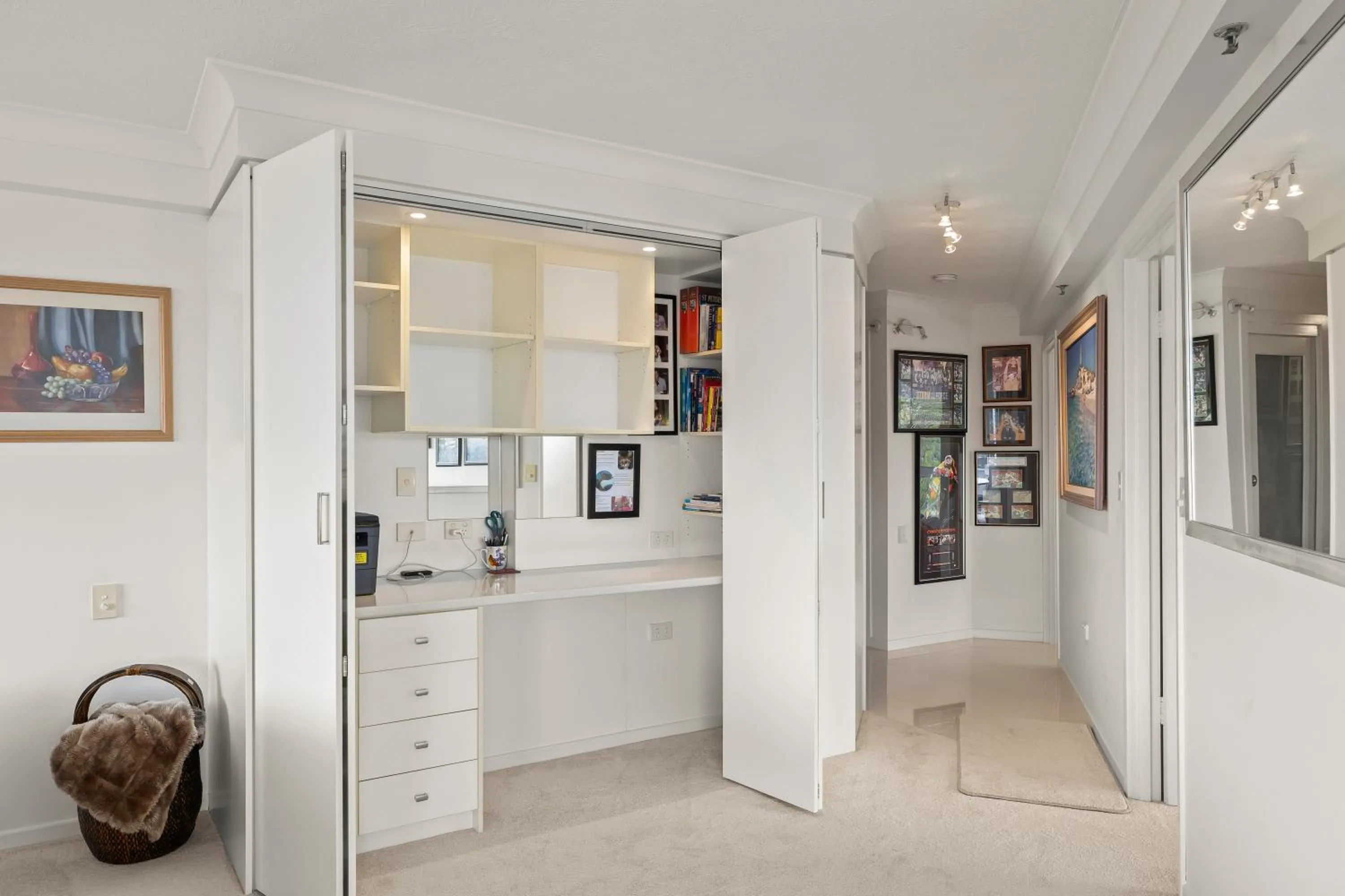 Living room in Gemini Court Holiday Apartments