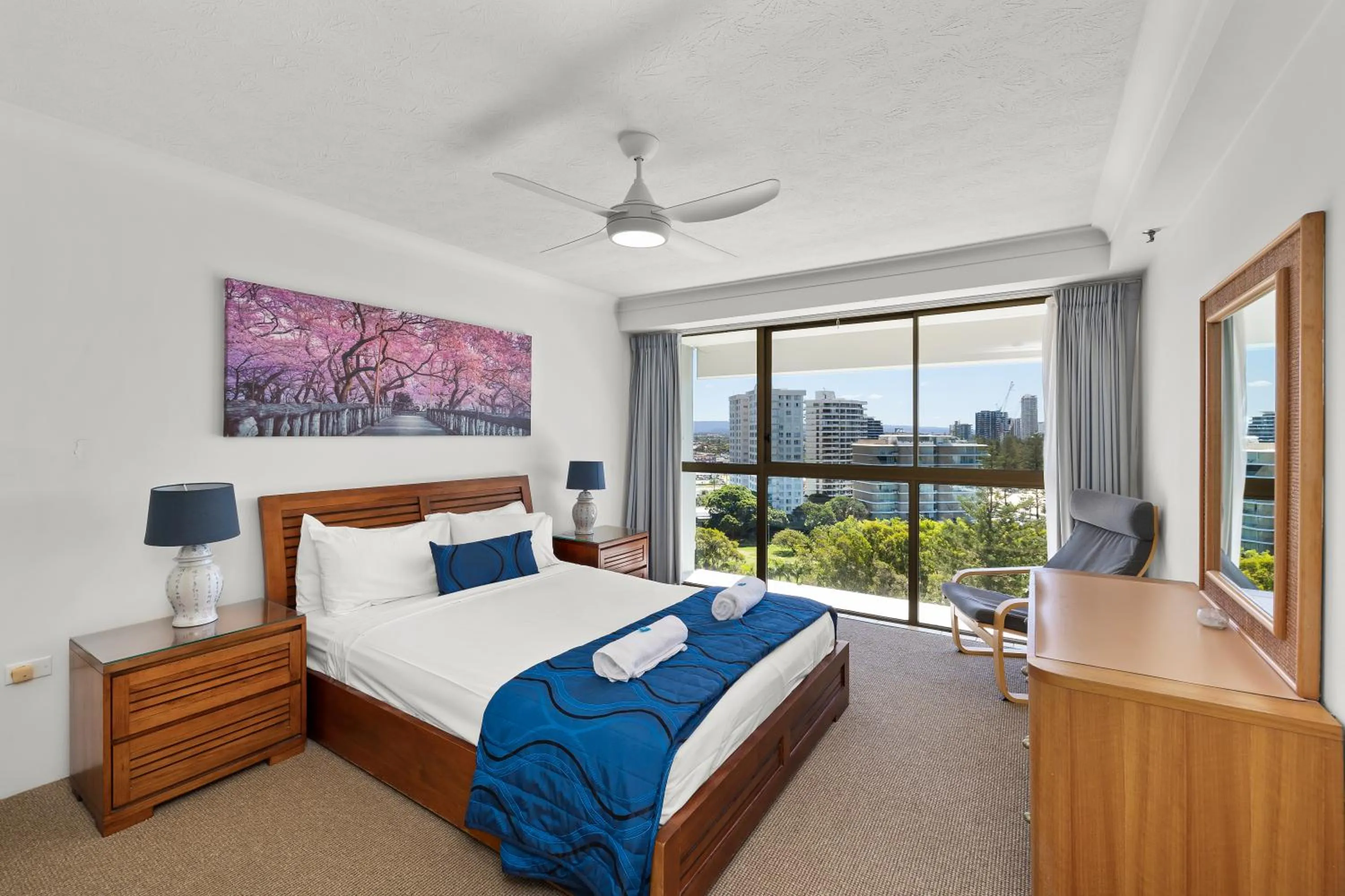 Bed in Gemini Court Holiday Apartments