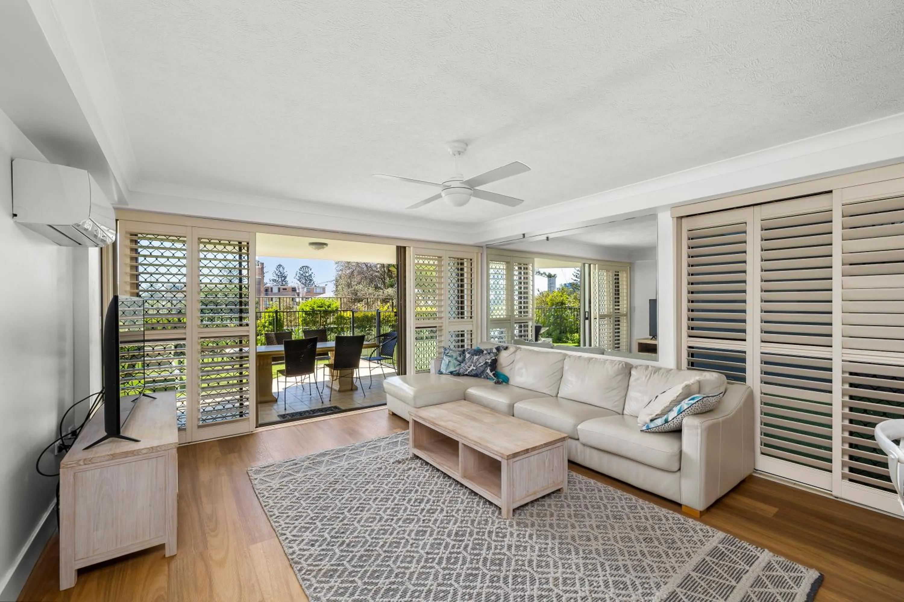 Garden in Gemini Court Holiday Apartments