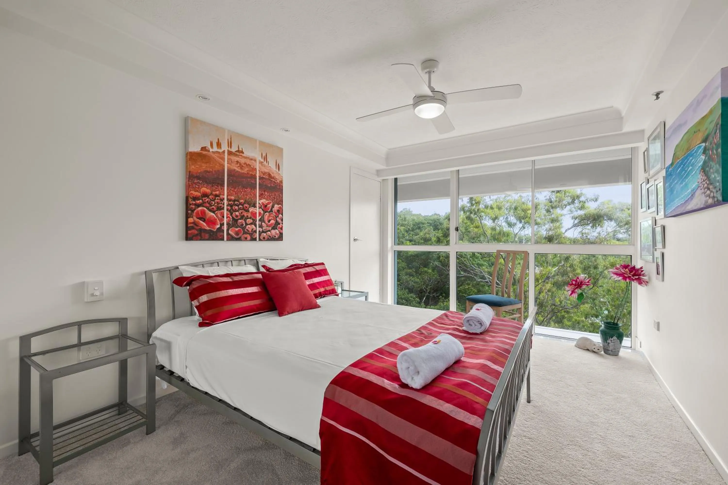 Bed in Gemini Court Holiday Apartments