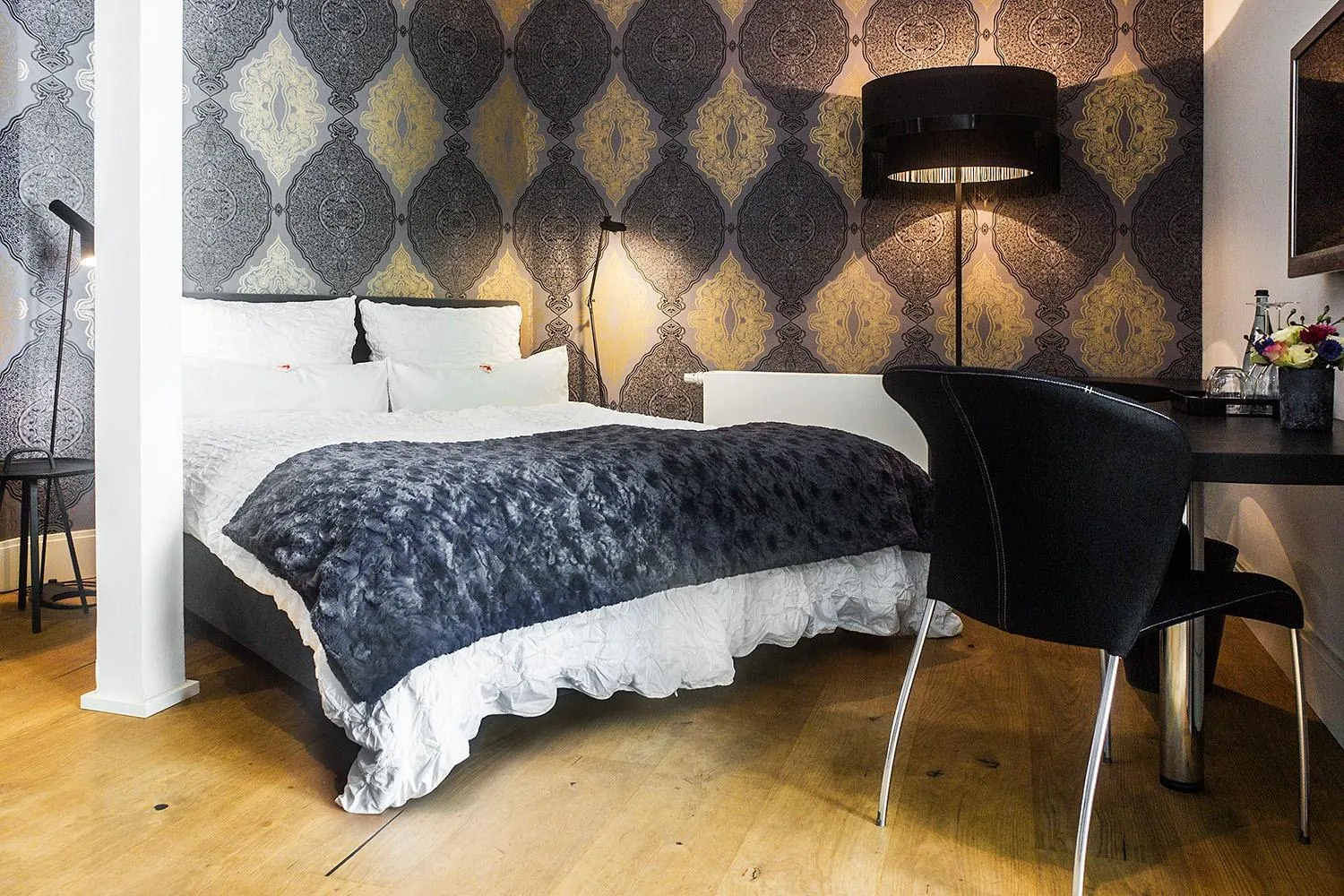 Photo of the whole room, Bed in Designhotel Rosenbohm
